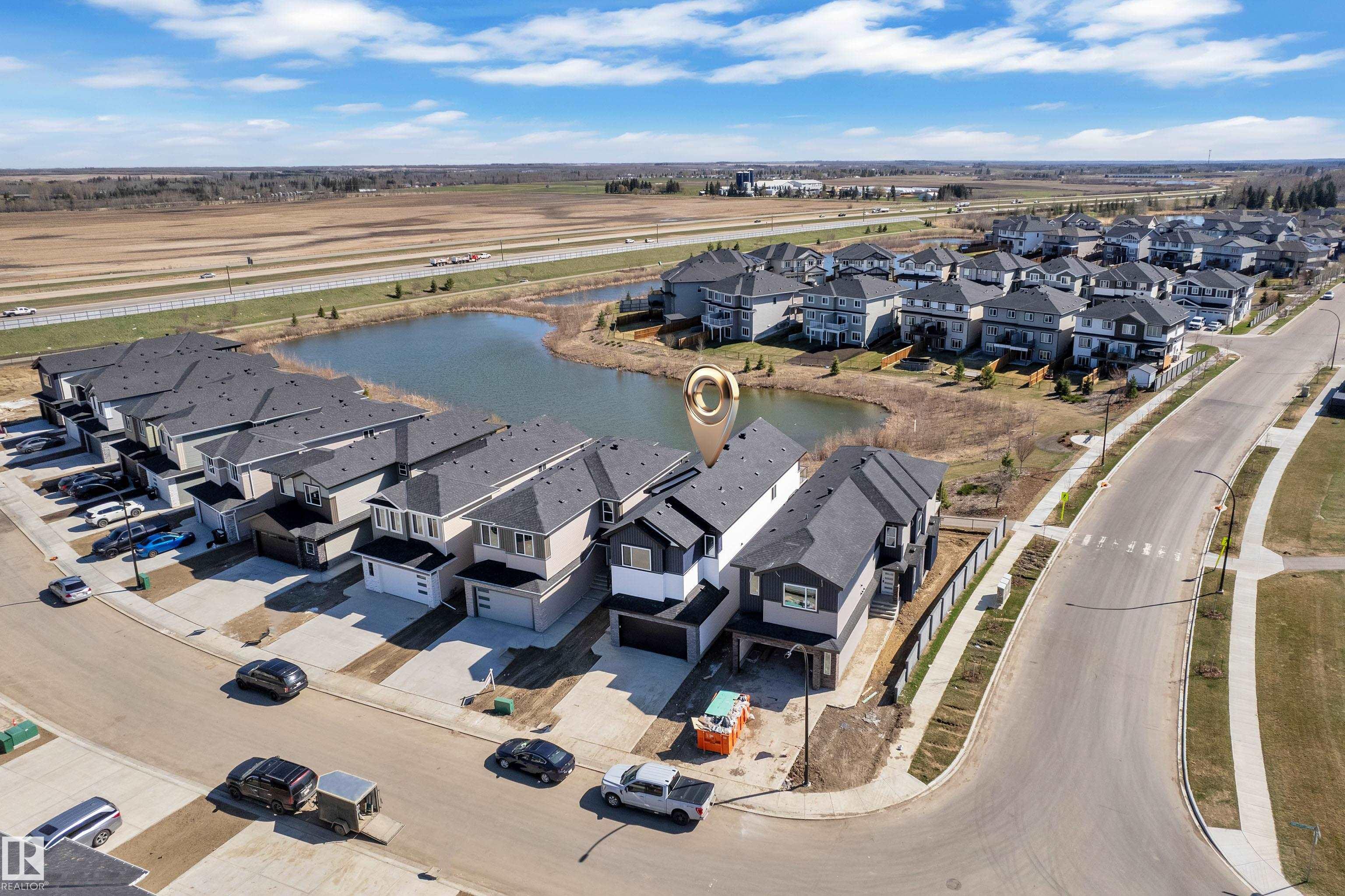 3 AXELWOOD Crescent