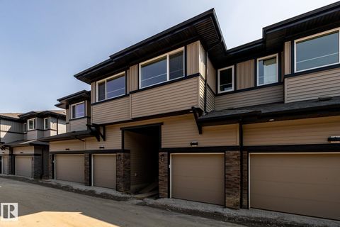 7020 KESWICK Common 32 Edmonton AB T6W 5P8