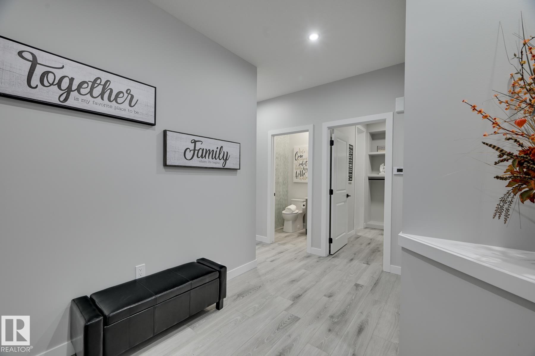 54 Chartres Close