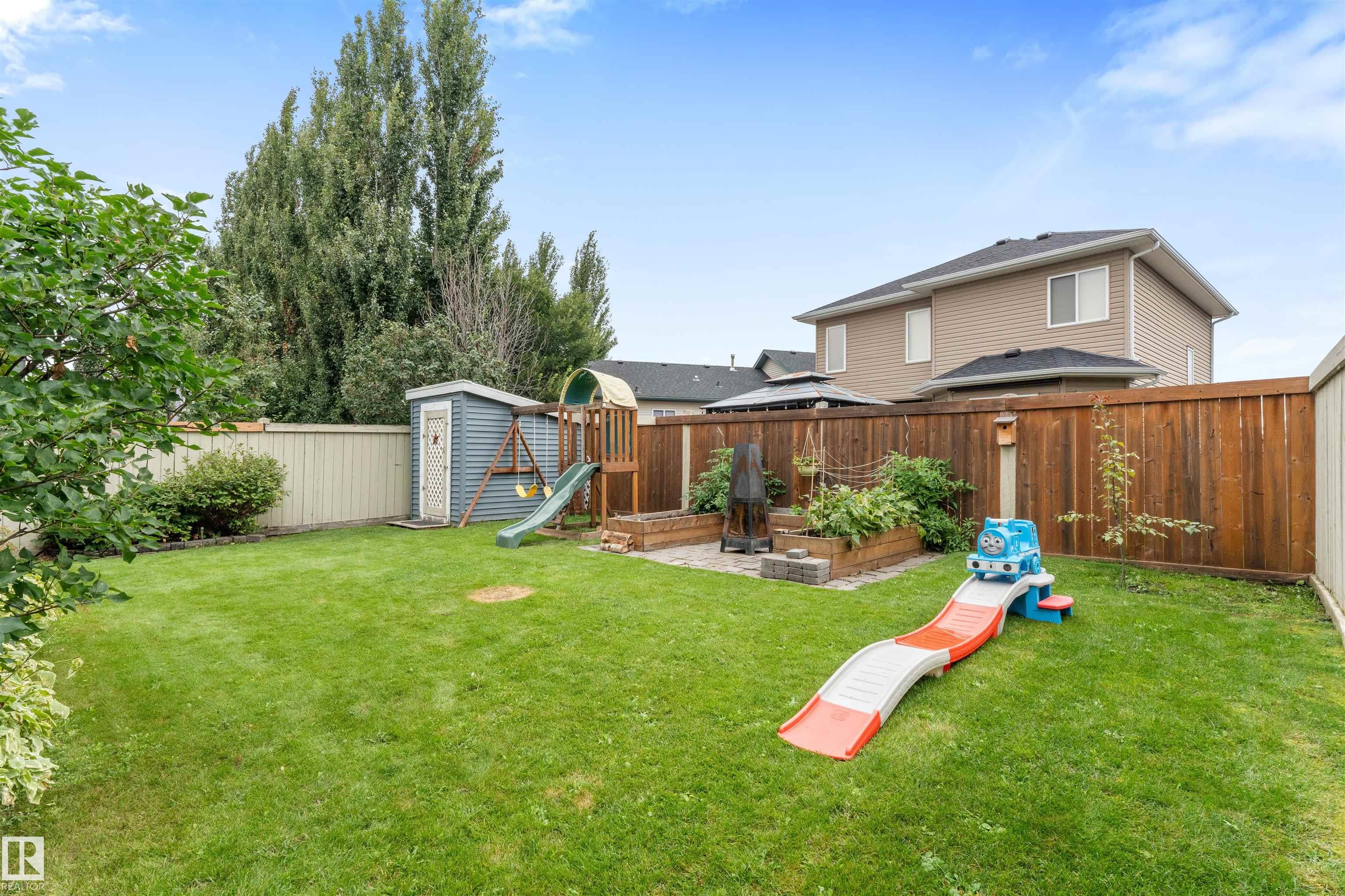 15 Willowby Close