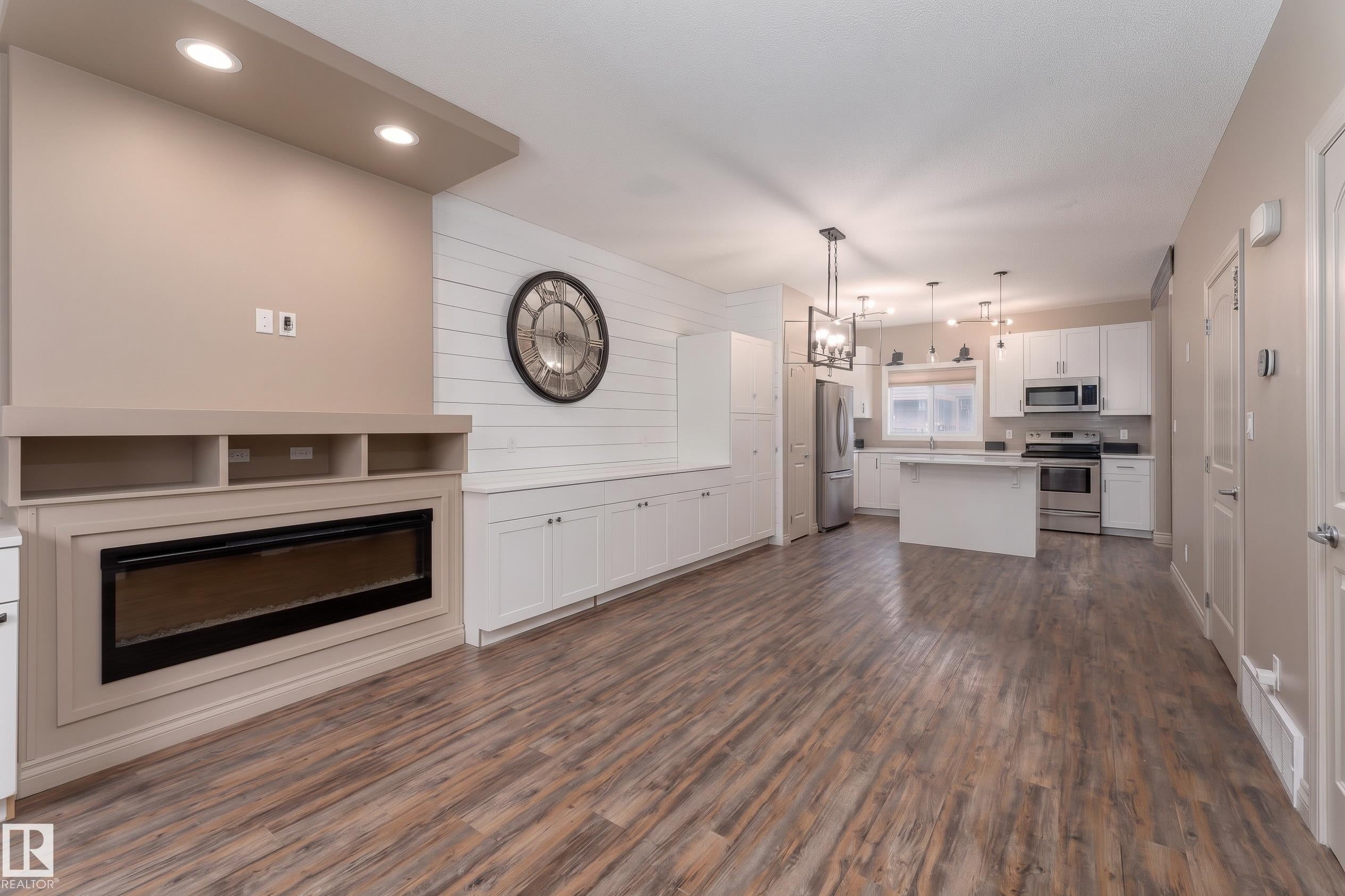 556 SECORD Boulevard