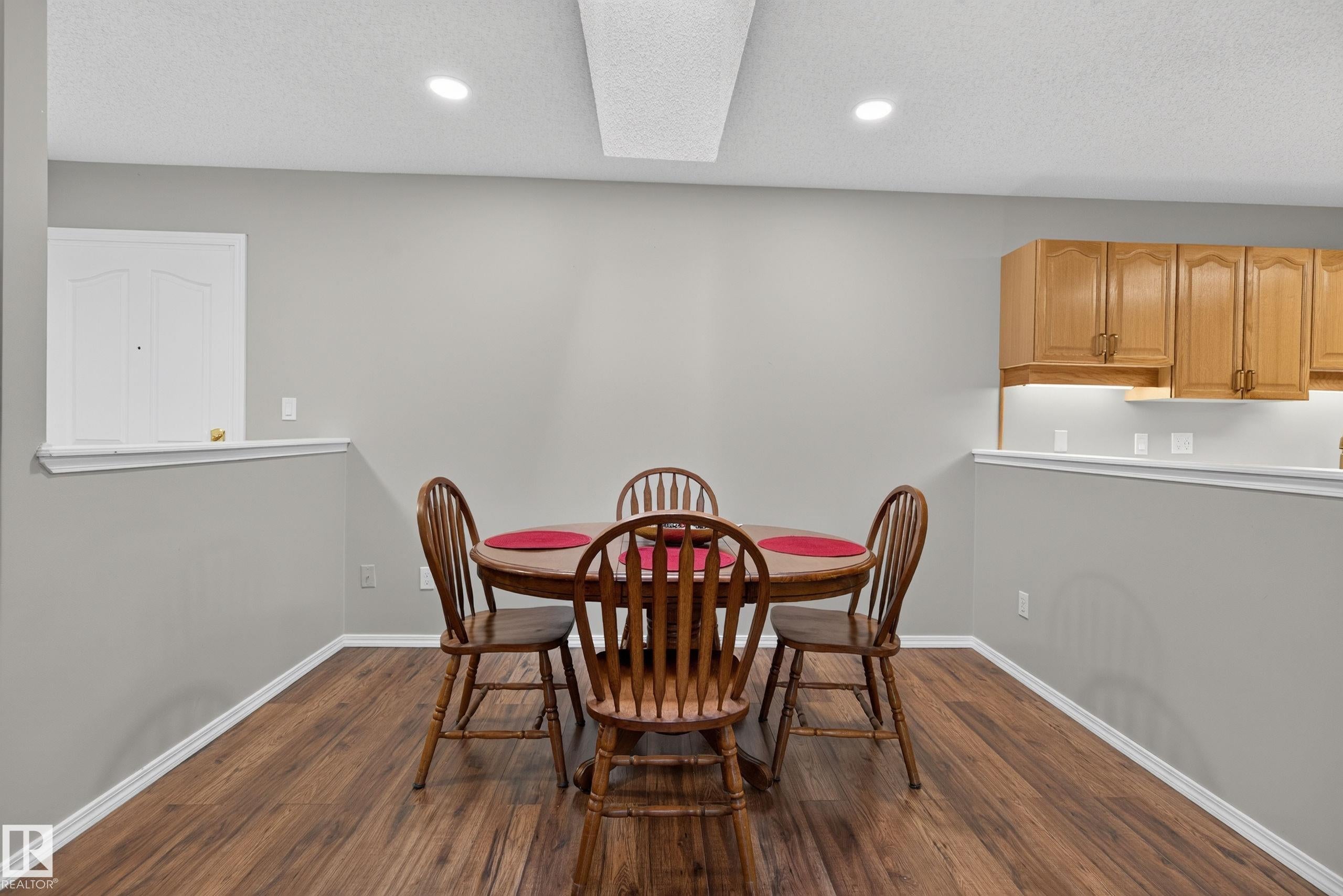 45 GERVAIS Road 303