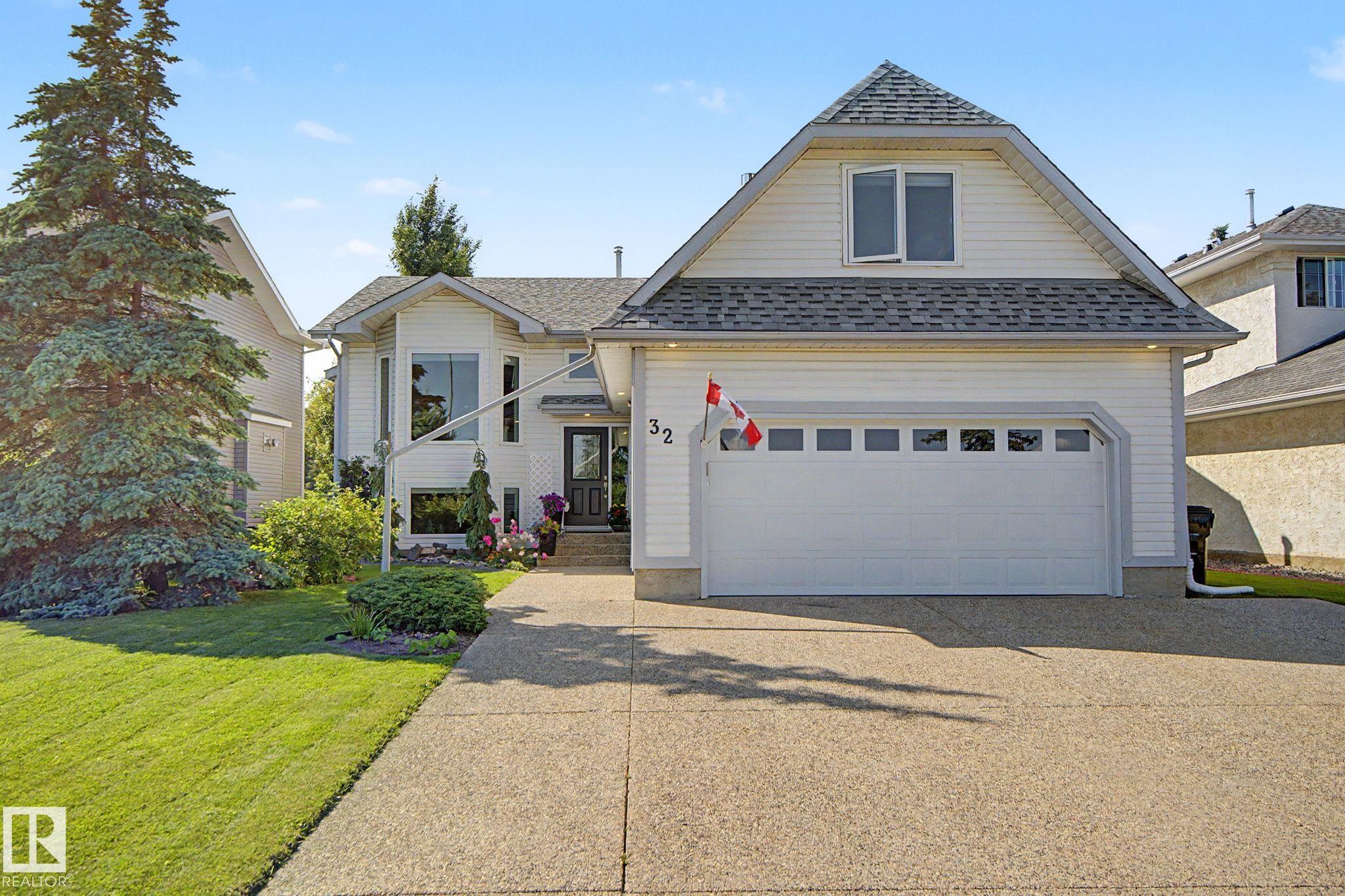 32 FAIRWAY Drive