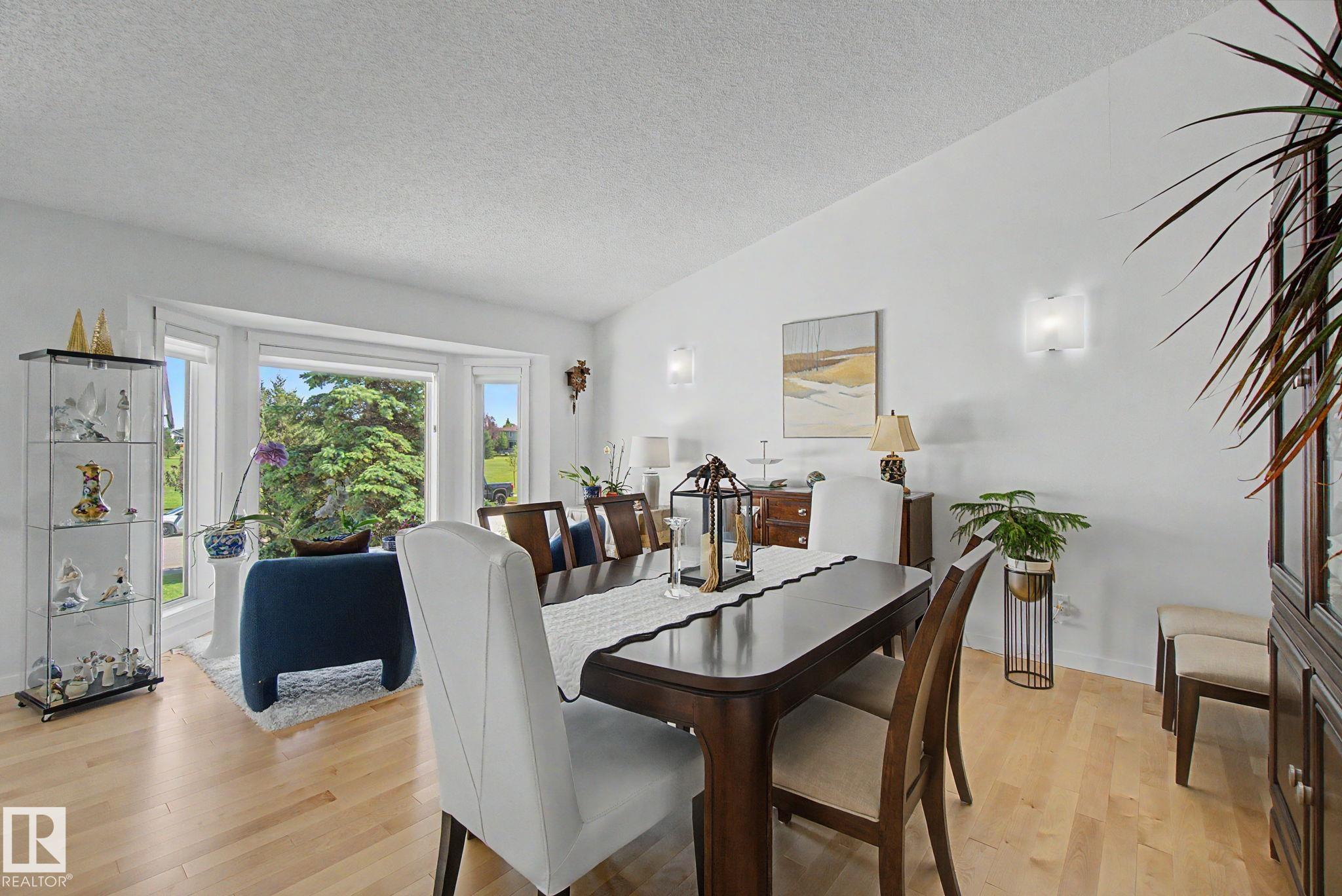 32 FAIRWAY Drive