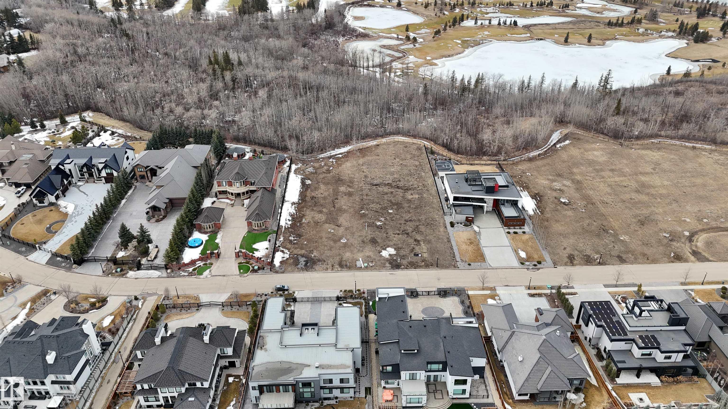 24 WINDERMERE Drive