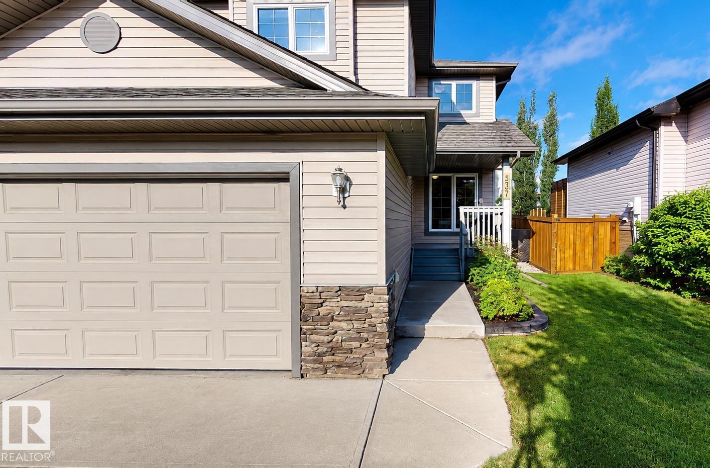537 FAIRWAY Court