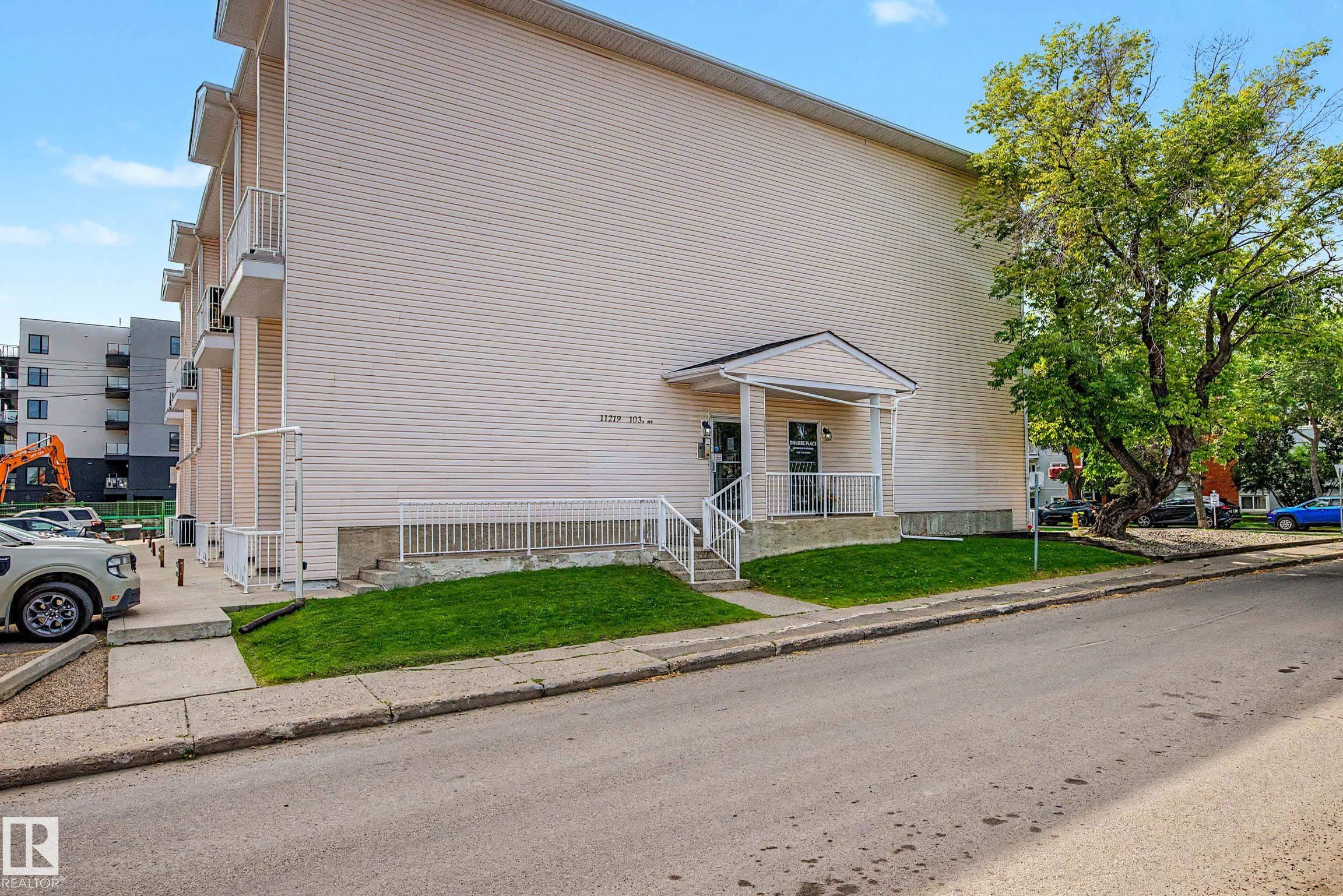 11219 103A Avenue 16