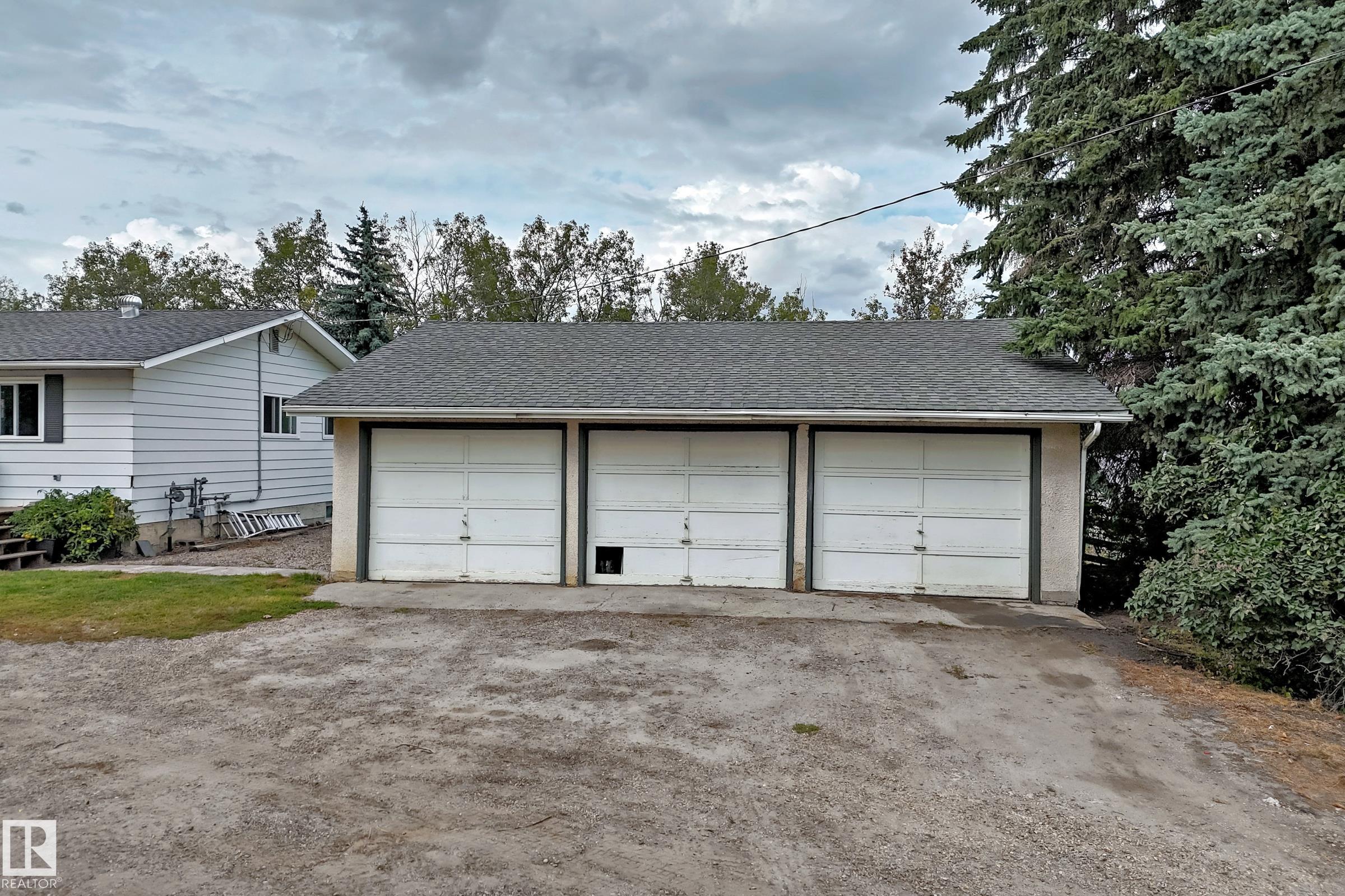 23230 TWP ROAD 520