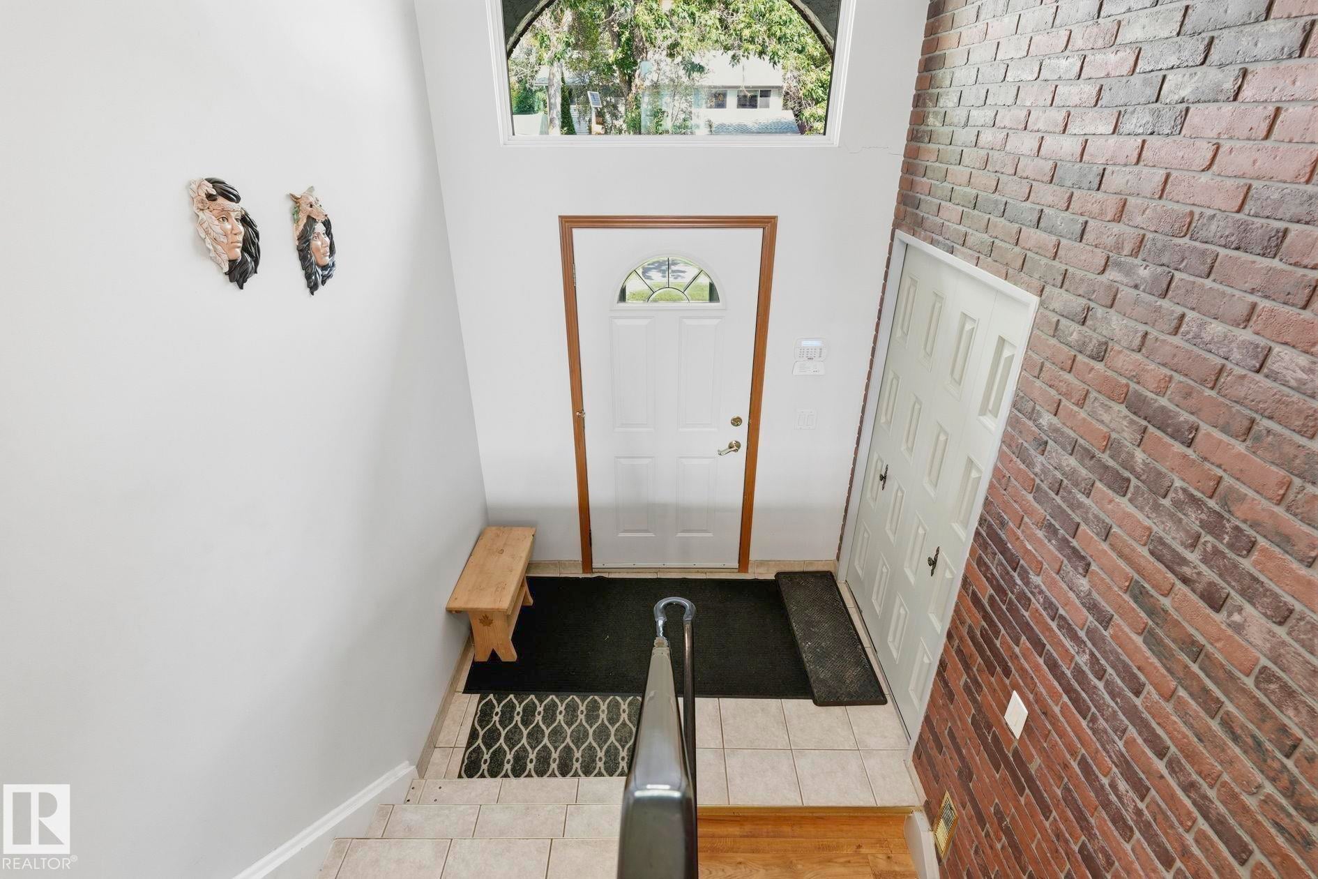 7 GRAHAM Avenue