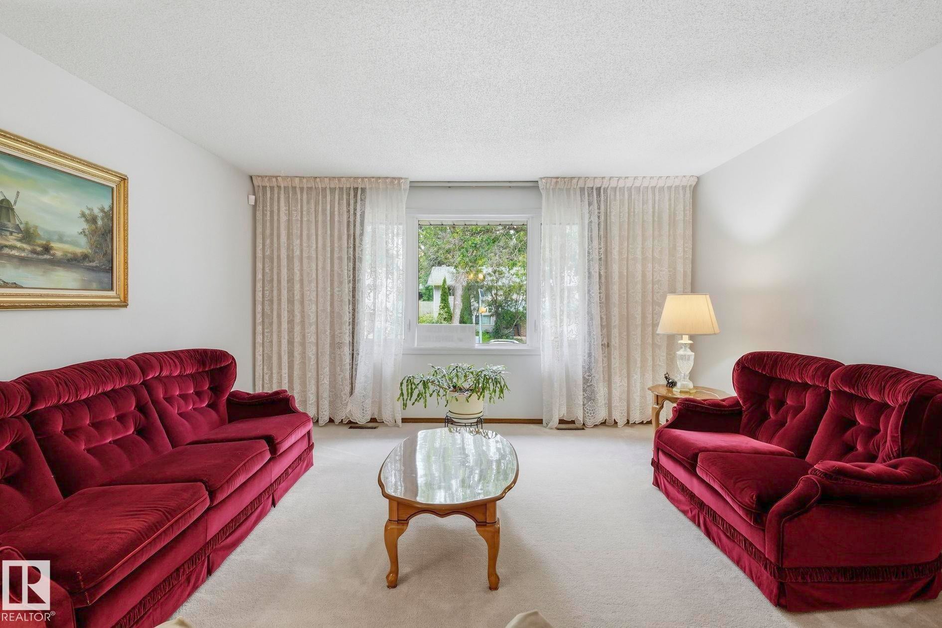 7 GRAHAM Avenue
