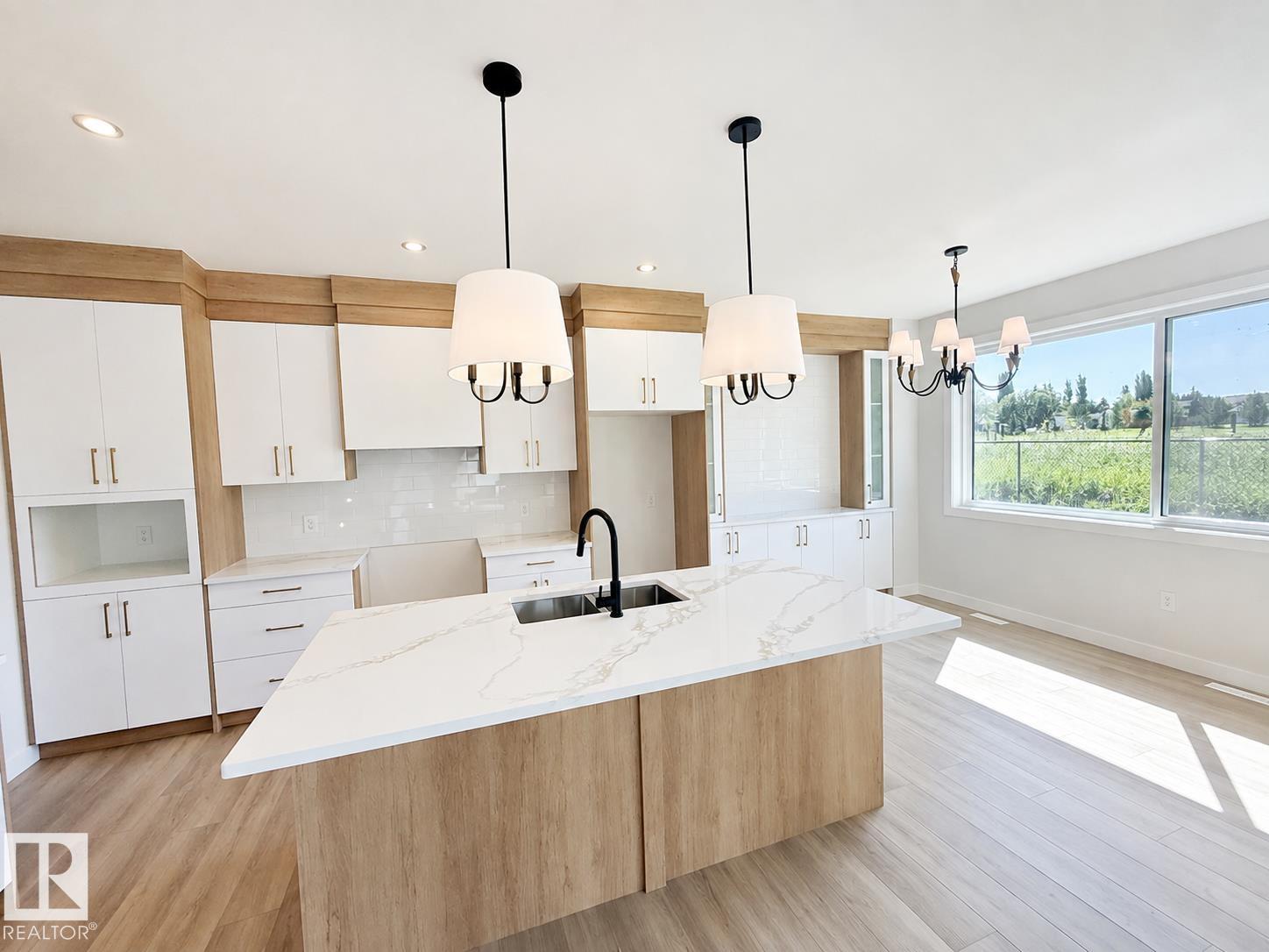 22 MEADOWGROVE Landing