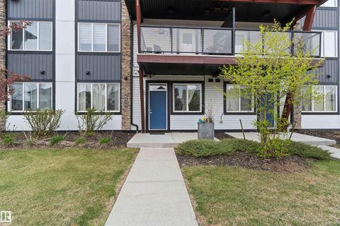 456 ALLARD Boulevard Edmonton AB T6W 3C2