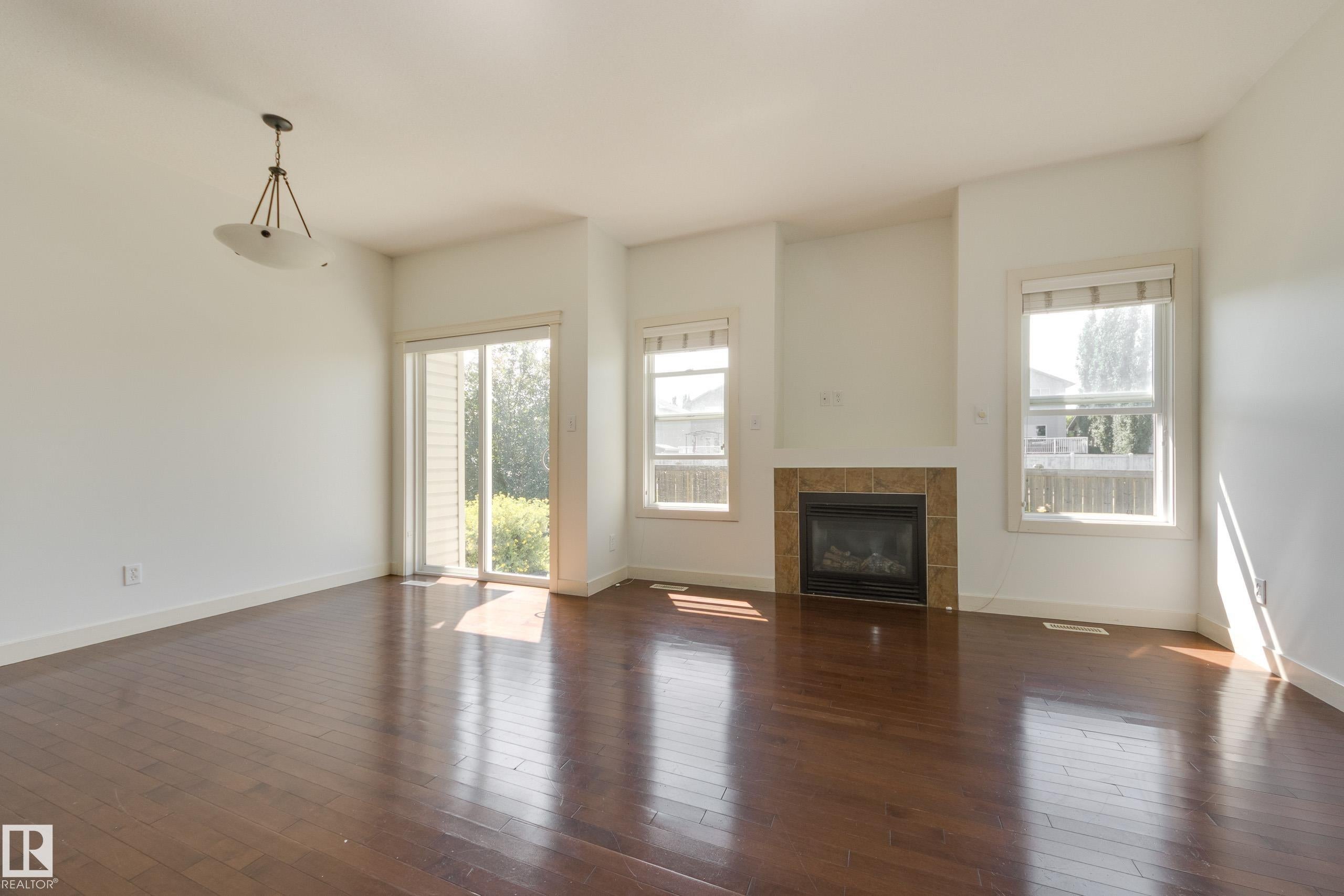 101 SANDSTONE Estates