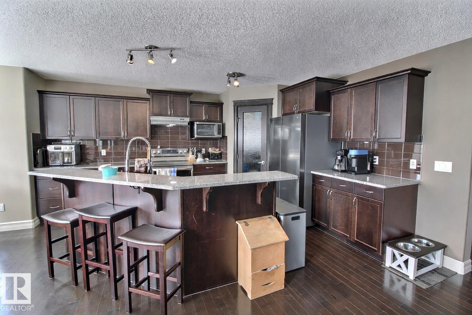 1212 WESTERRA Crescent