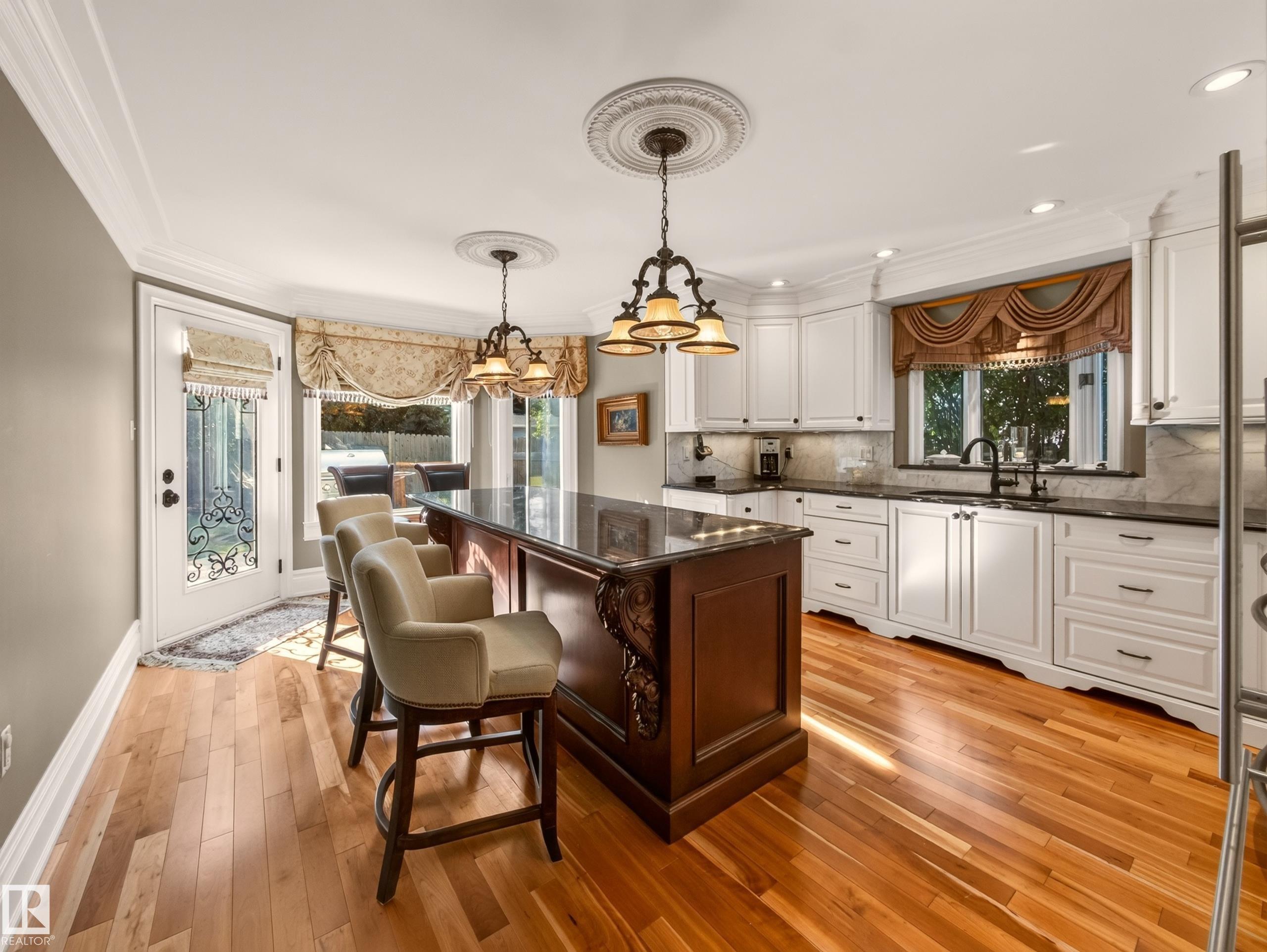 15 WESTPARK Court