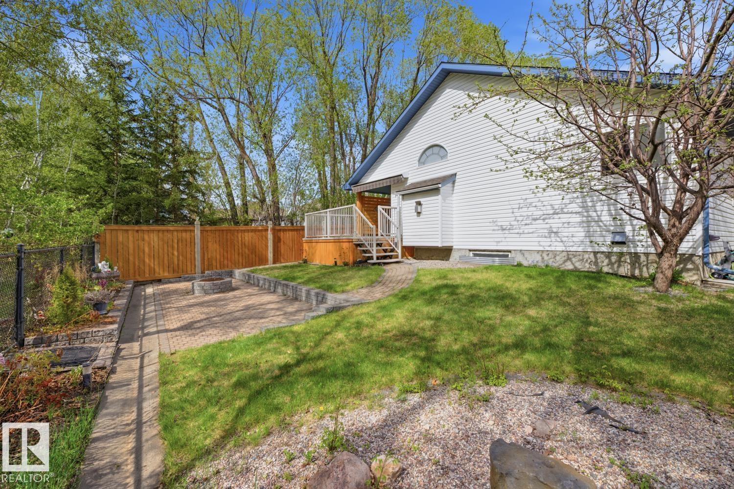 70 EASTCOTT Drive
