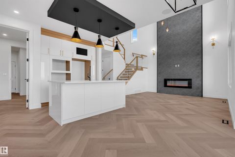 108 ELDRIDGE Point(e) St. Albert AB T8N 8C3