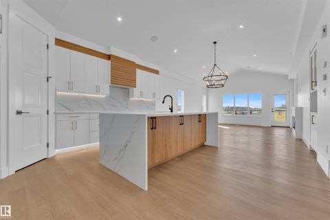 164 CALEDON Crescent Spruce Grove AB T7X 4E3