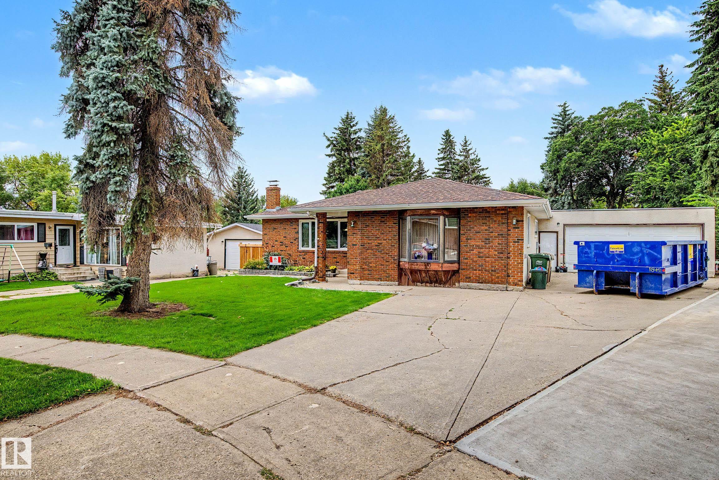 23 MONTCALM Crescent