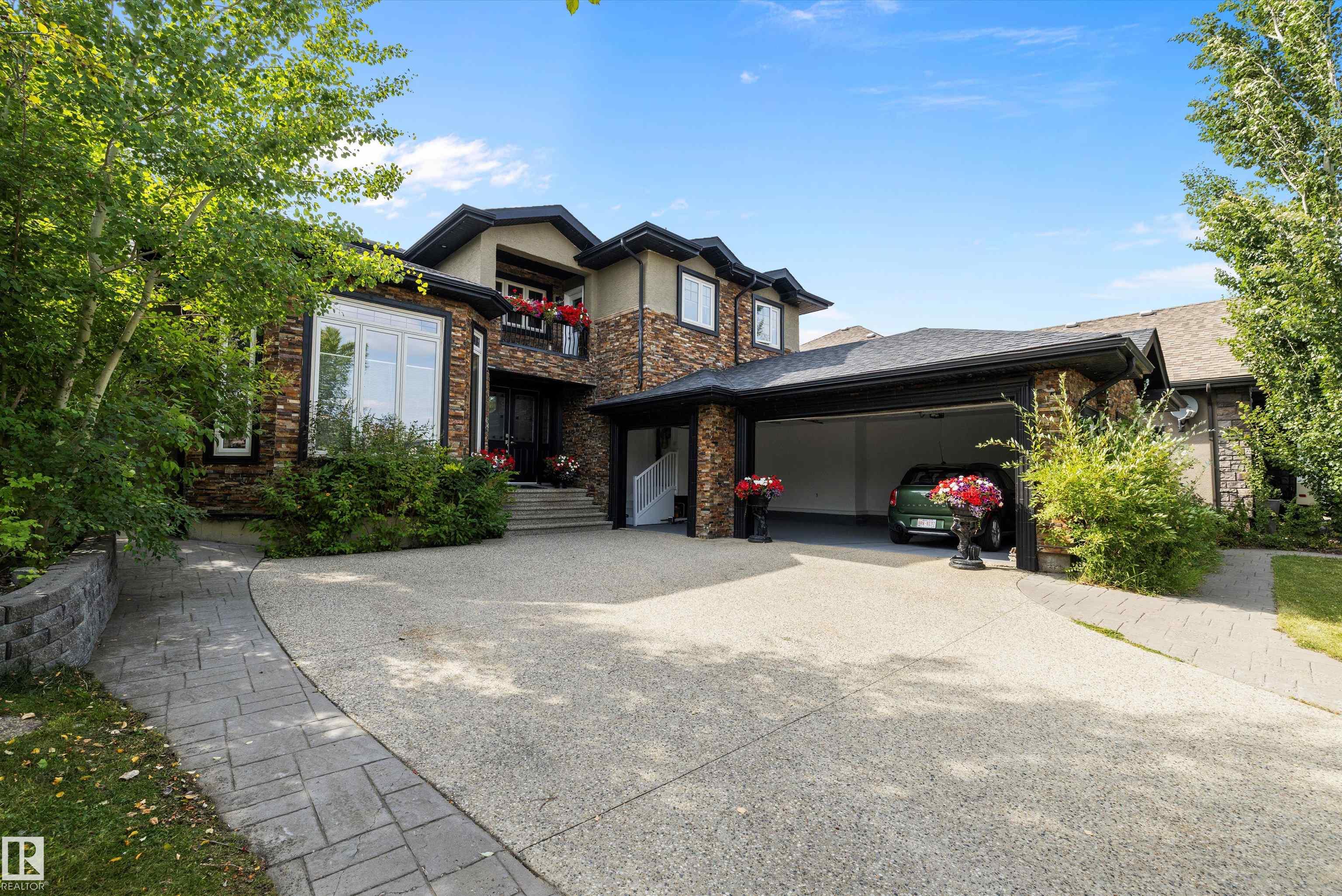 19 OAK POINT