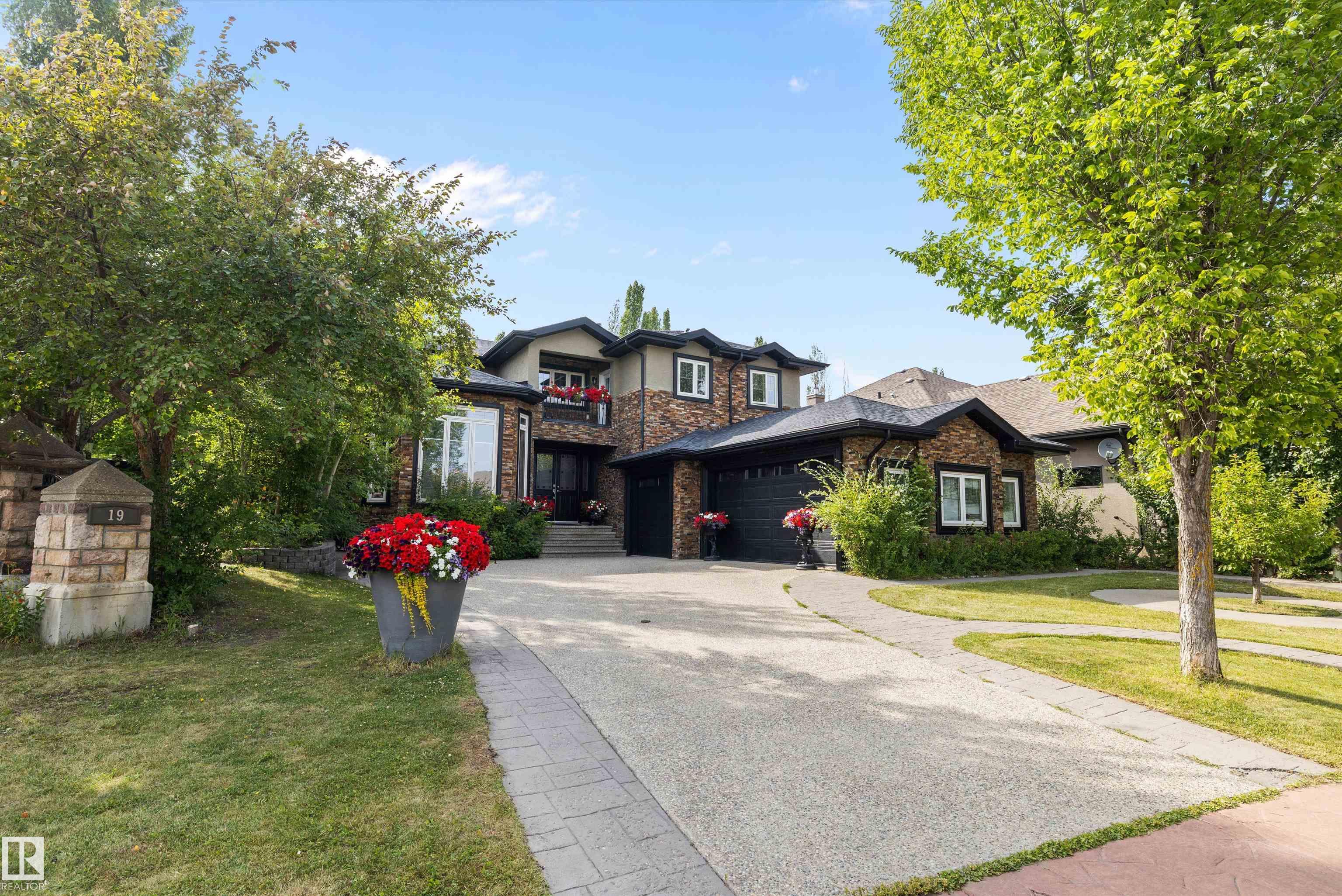 19 OAK POINT
