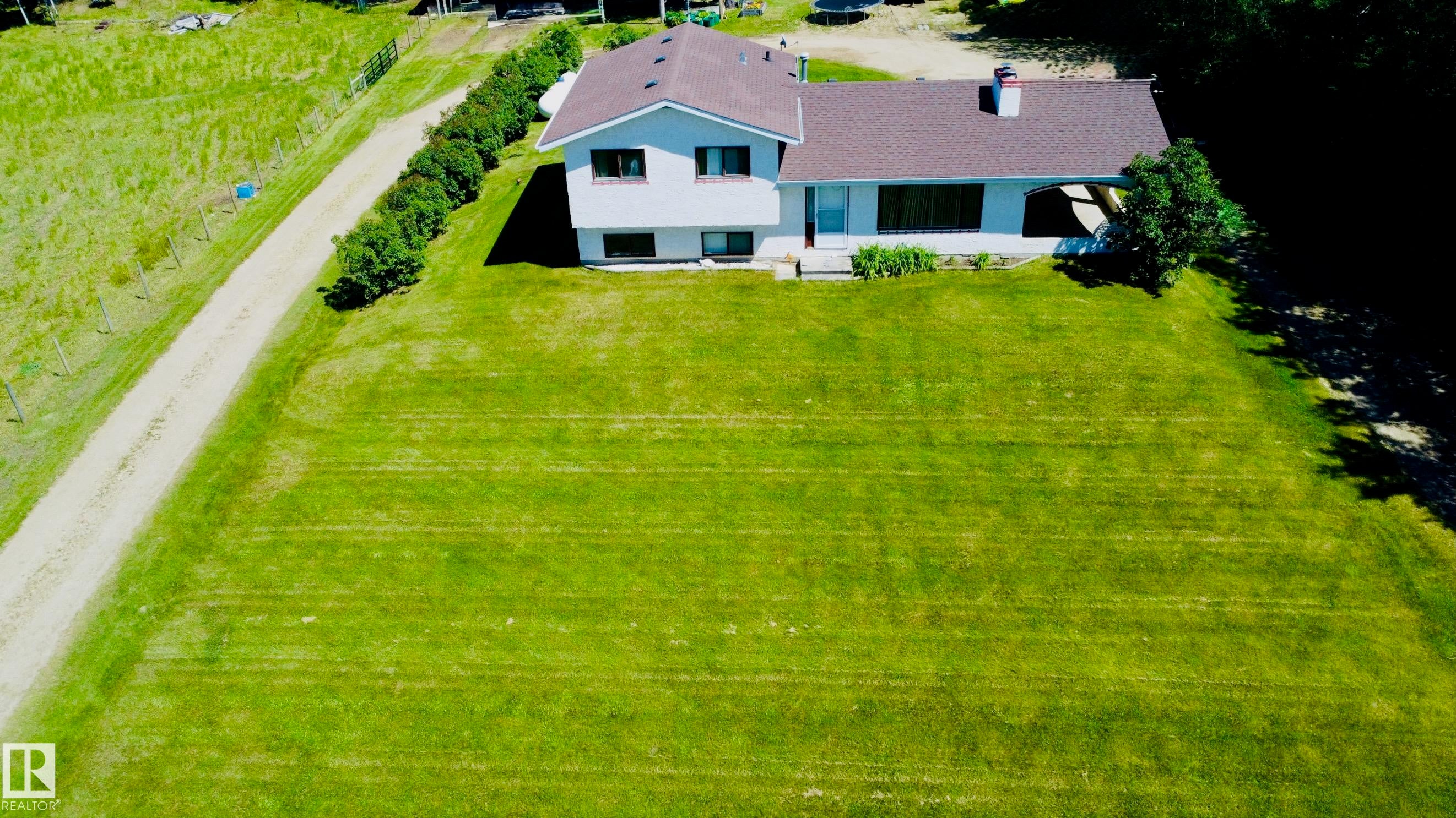 54207 RGE ROAD 52