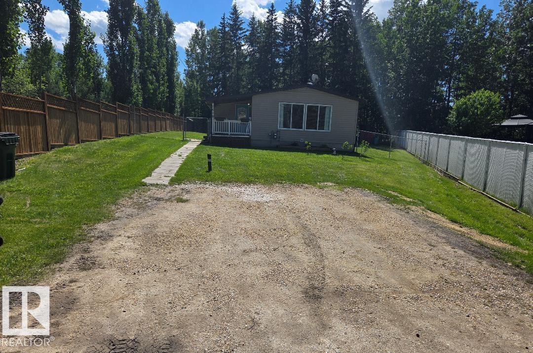 1618 Marine Crescent