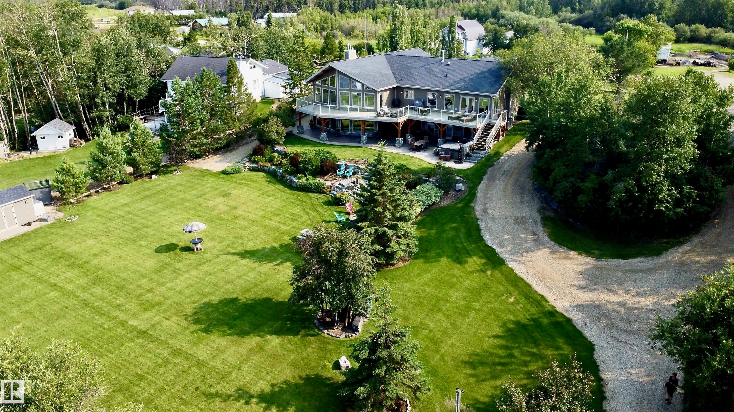52506 RGE ROAD 50 8 & 9
