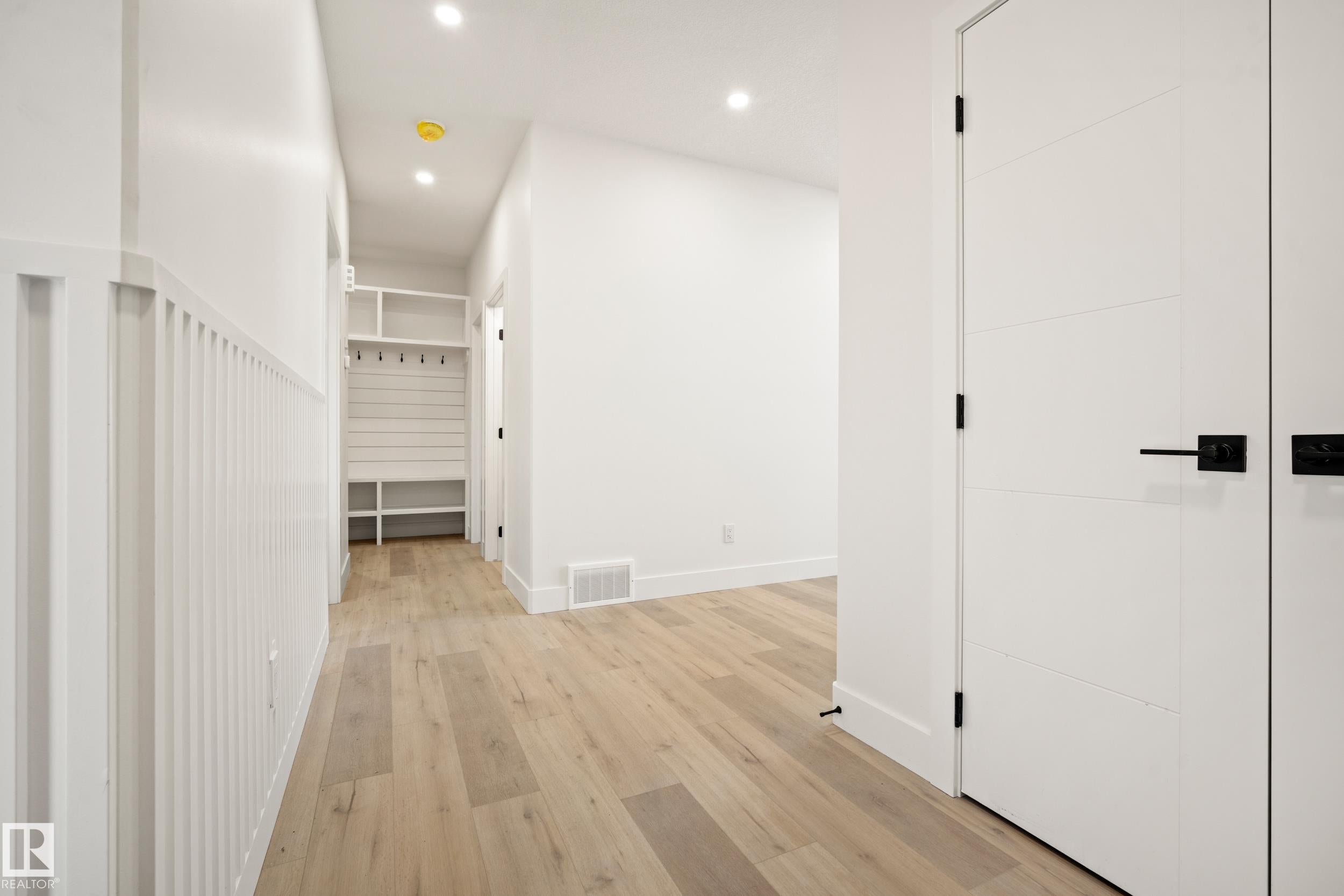 370 Liden Loop