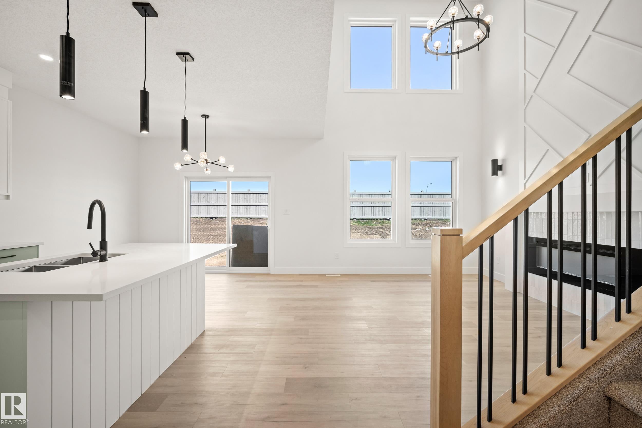 370 Liden Loop