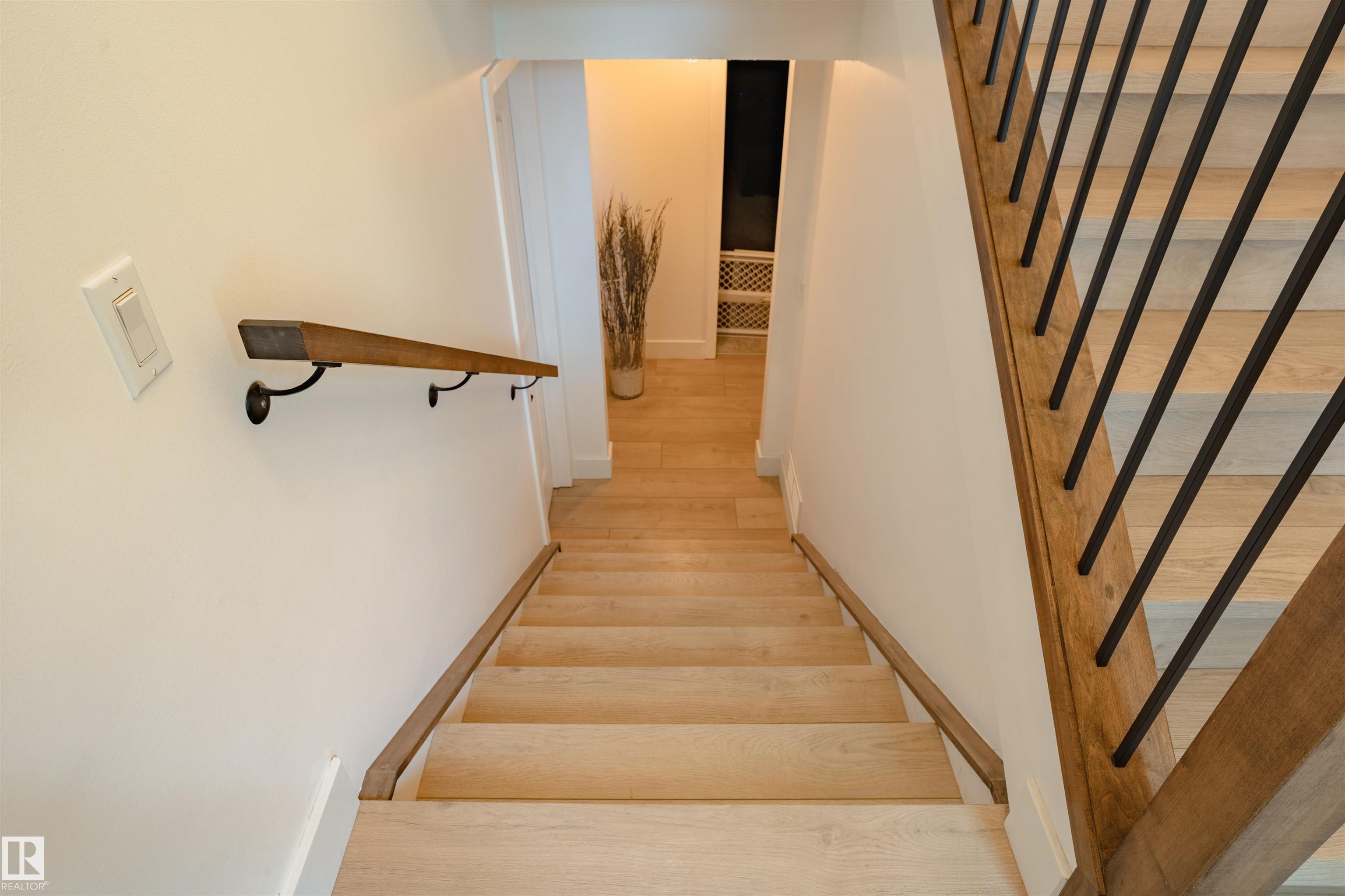 13 Flagstone Crescent
