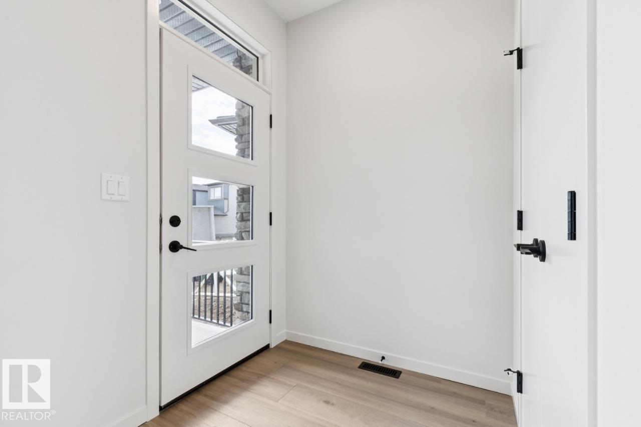 150 GARNEAU Gate