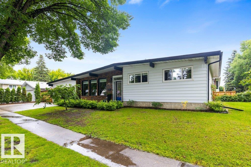 84 FLEETWOOD Crescent