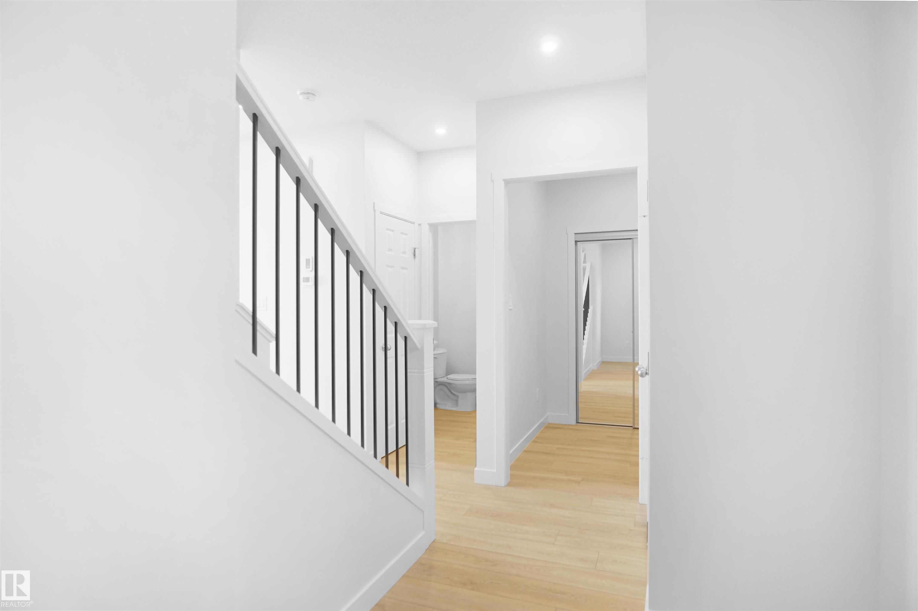 1749 WESTERRA Wynd