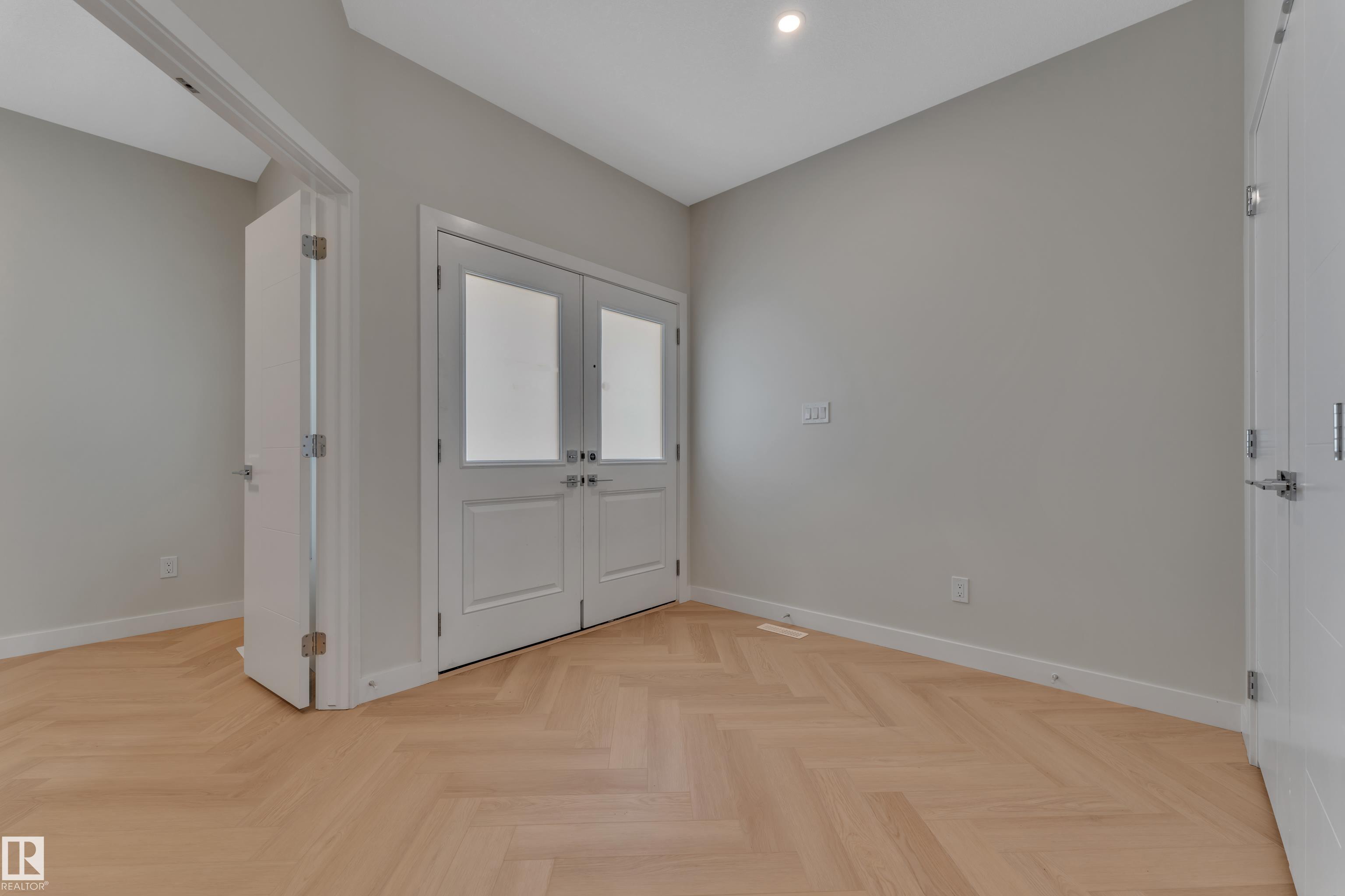 377 Linden Loop