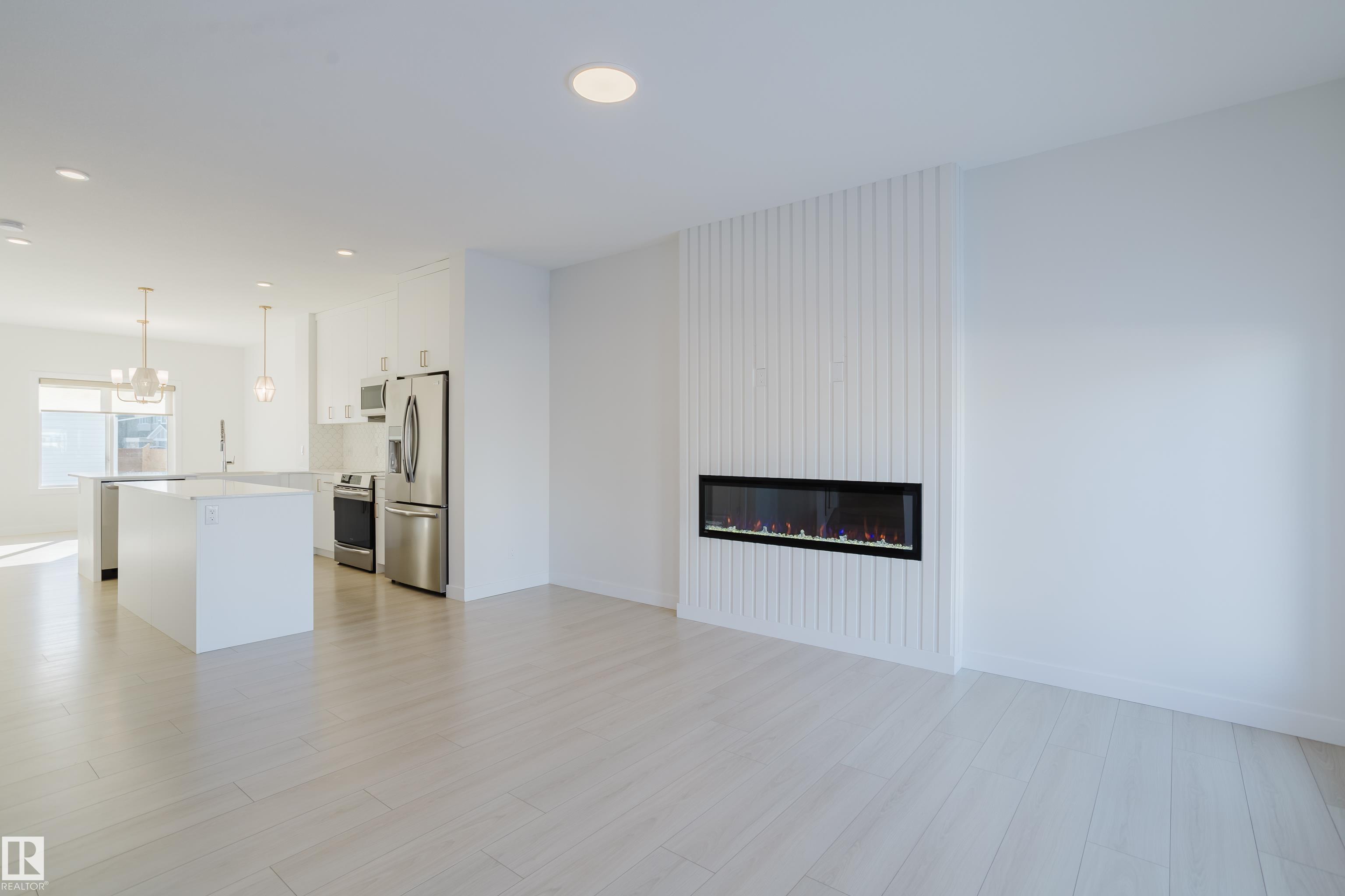 316 JENSEN LAKES Boulevard