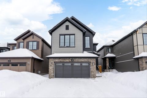 46 CHELLES Wynd St. Albert AB T8R 2C3