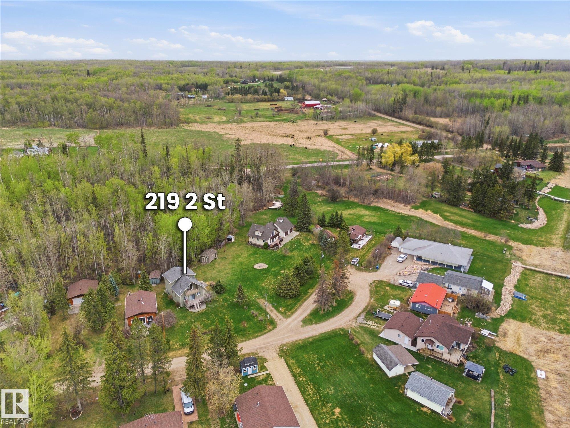 218 & 219 2nd Street Ross Haven