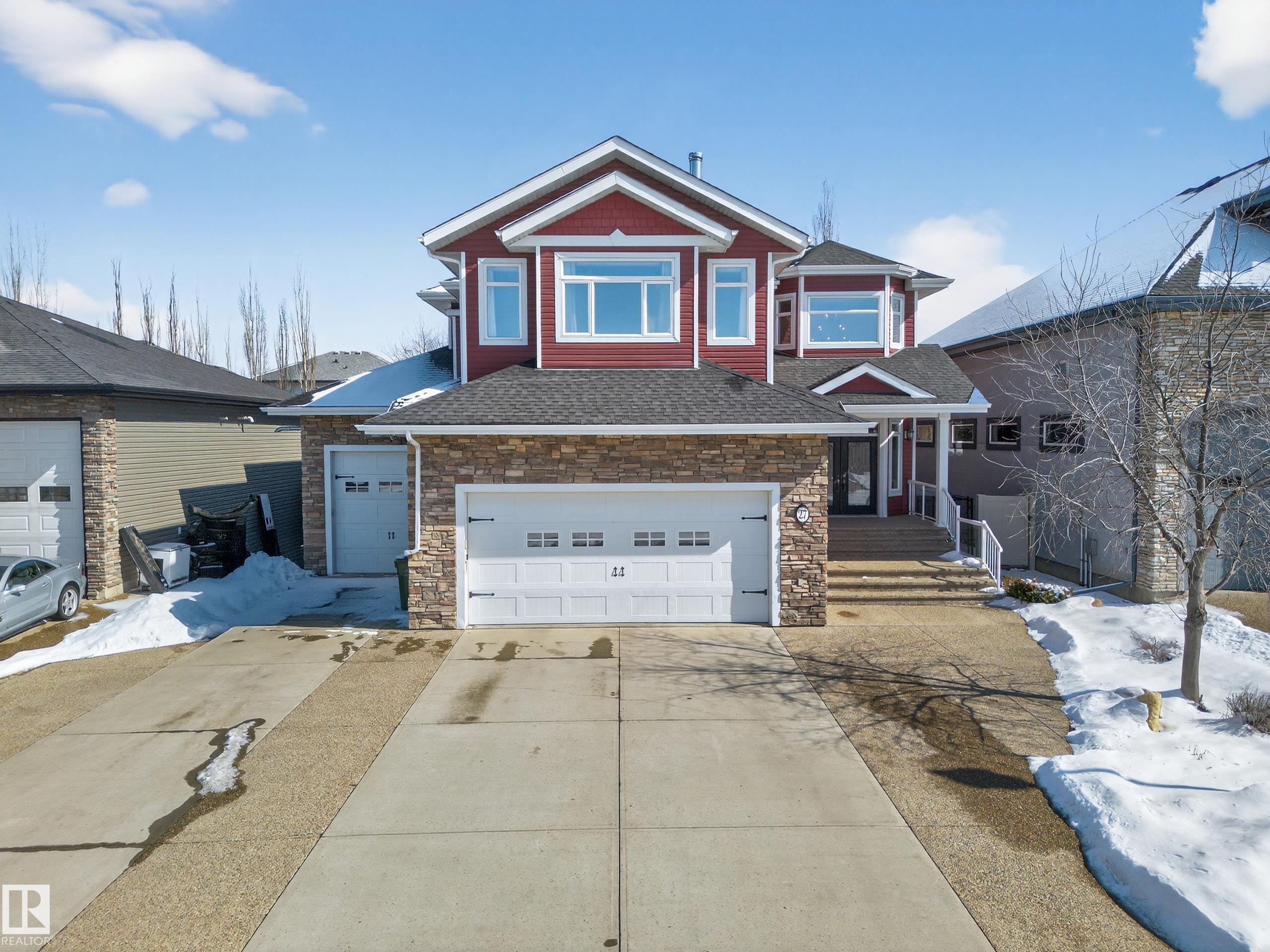 27 KINGDOM Place