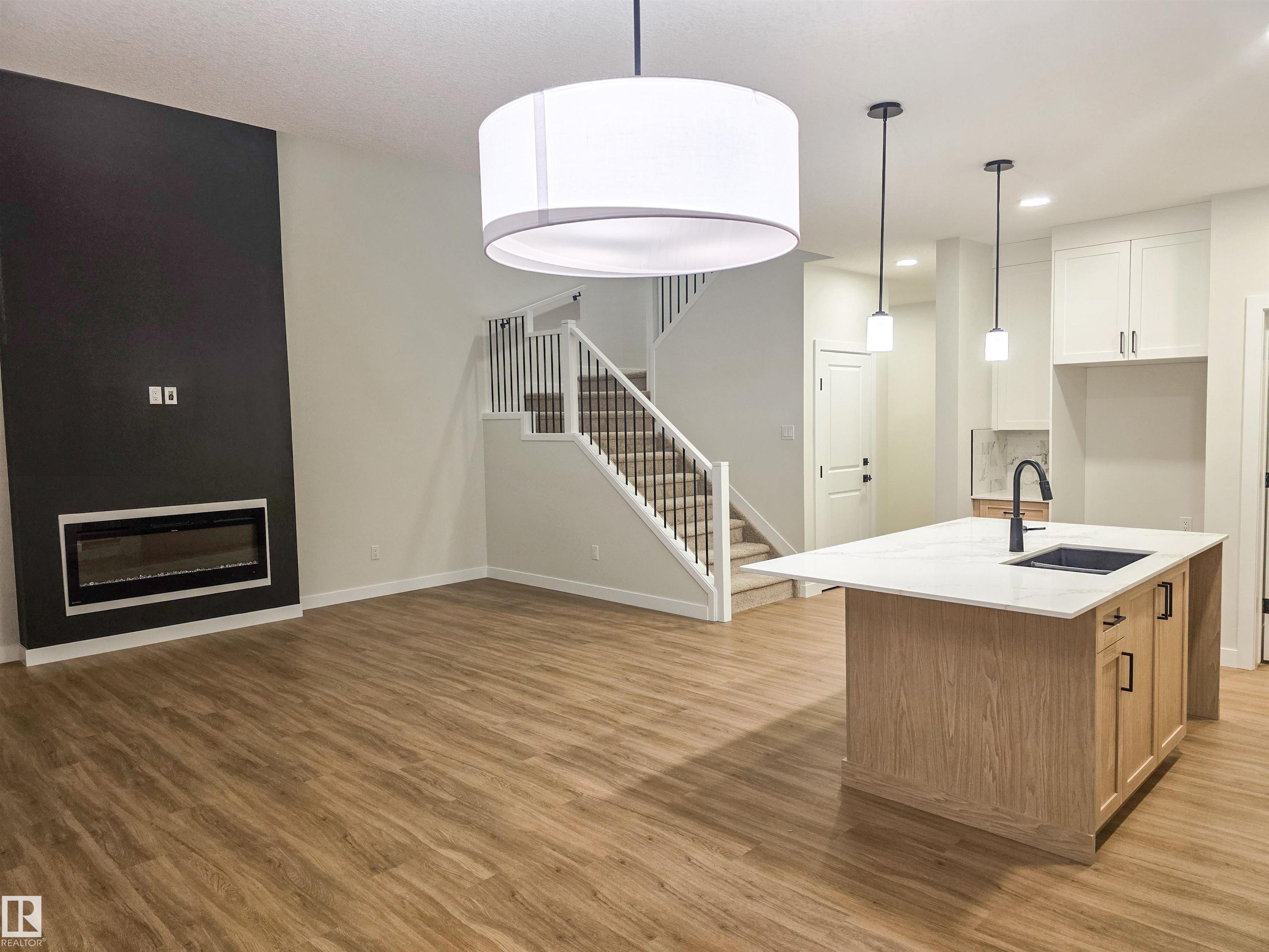 50 WILLOW Link