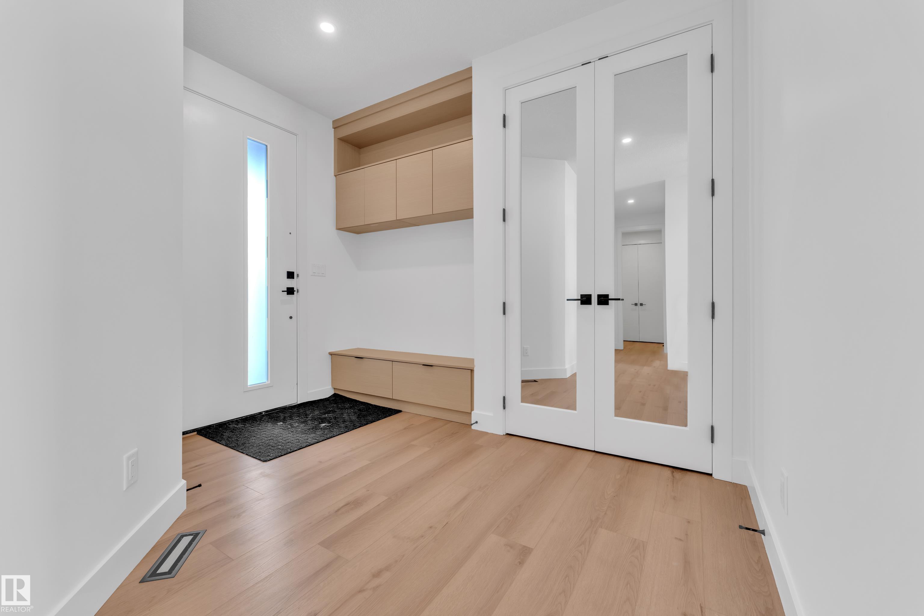 503 Creekside Bay
