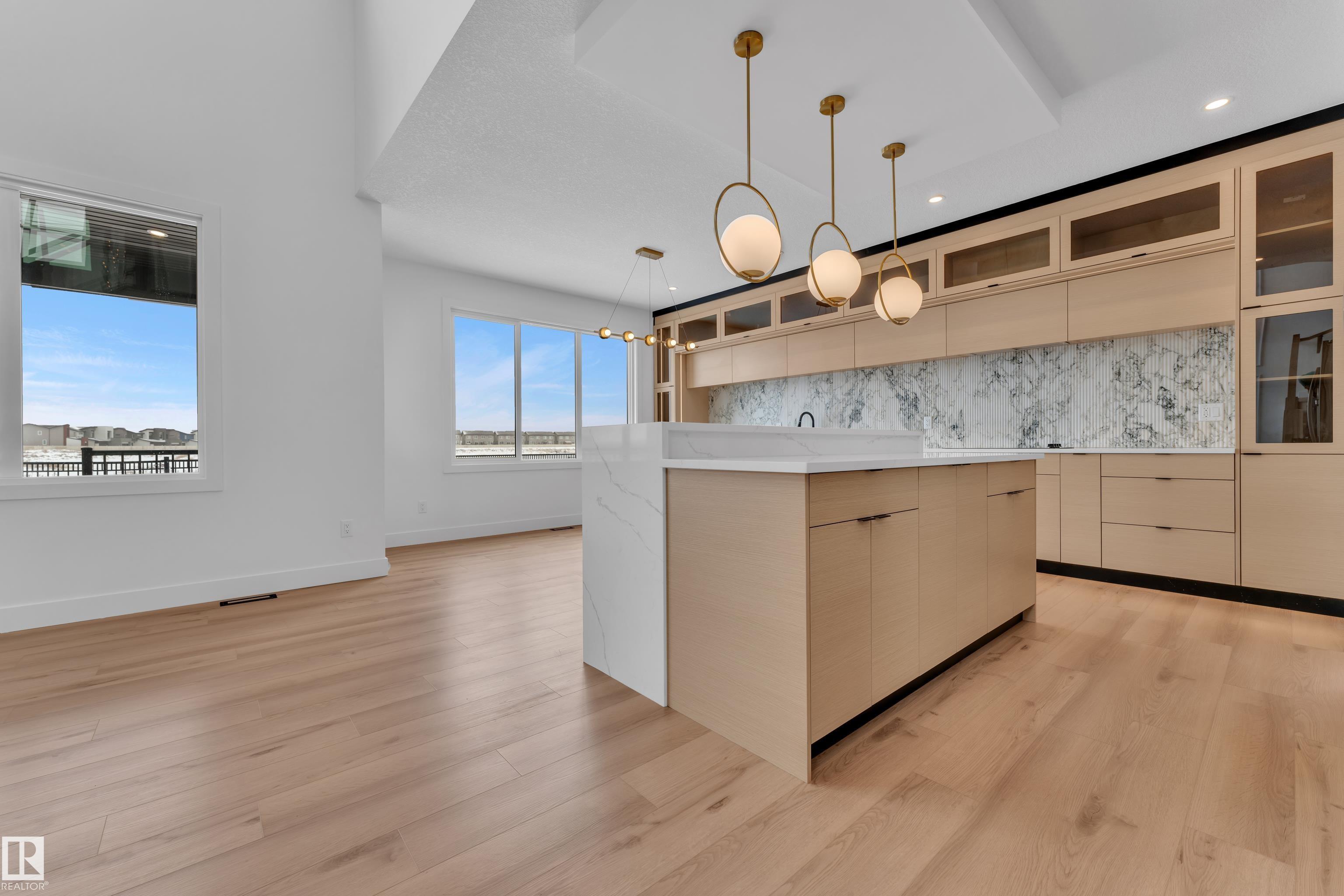 503 Creekside Bay