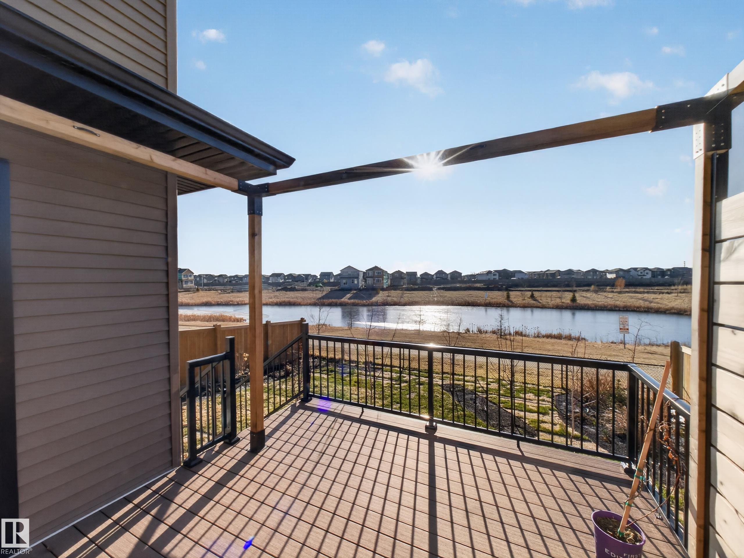 216 CALEDON Crescent