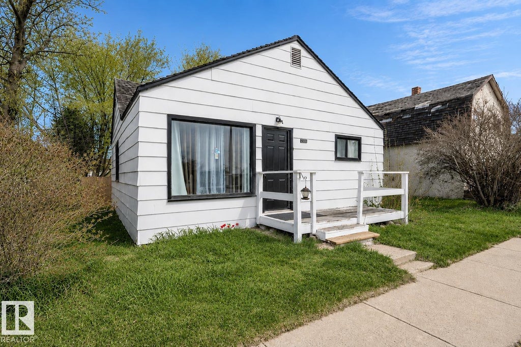 4922 47 AVE AVE, ST. PAUL TOWN, AB T0A 3A4 - Image 3092108604.jpeg?d=l