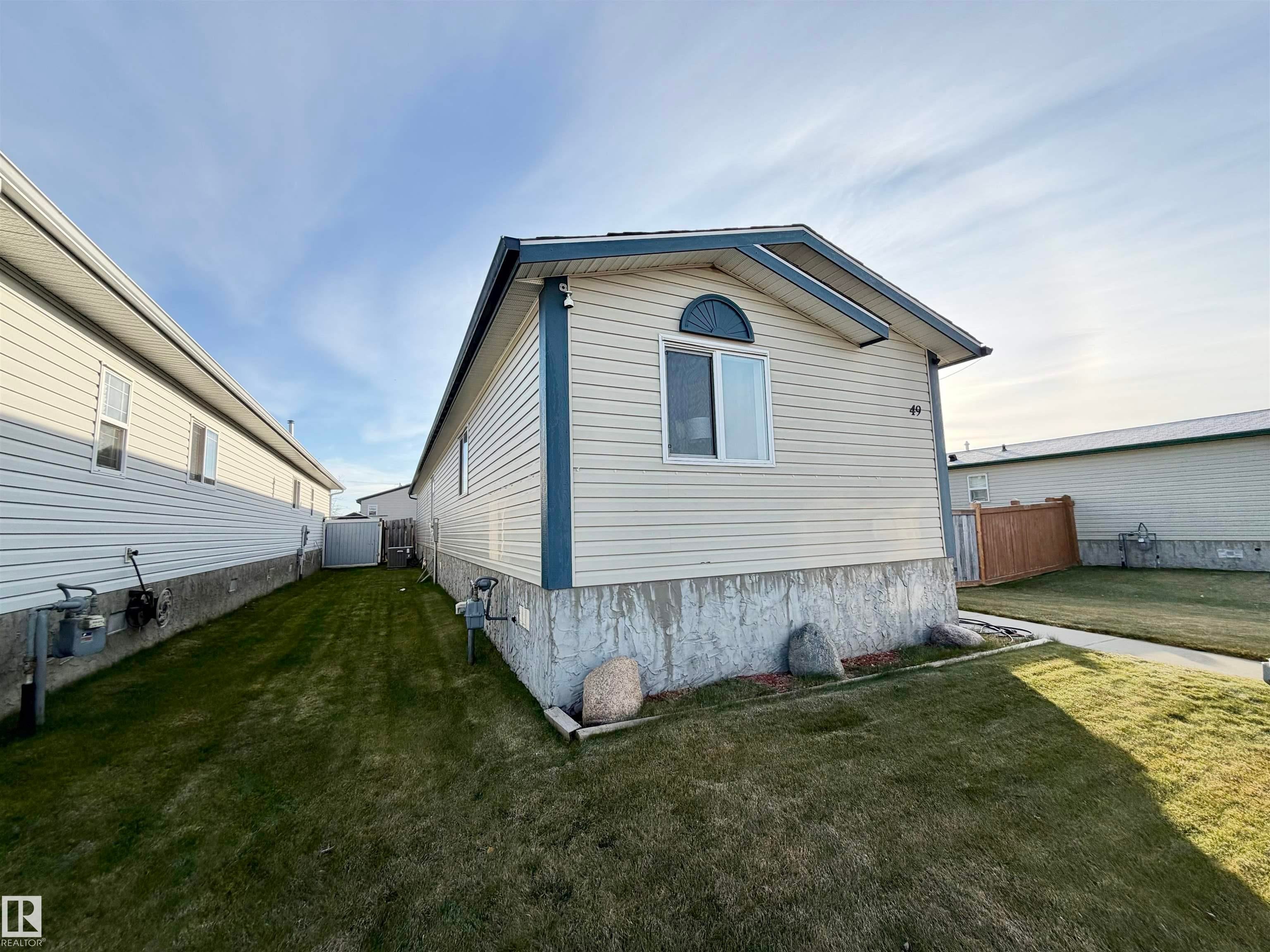 49 JUTLAND Crescent