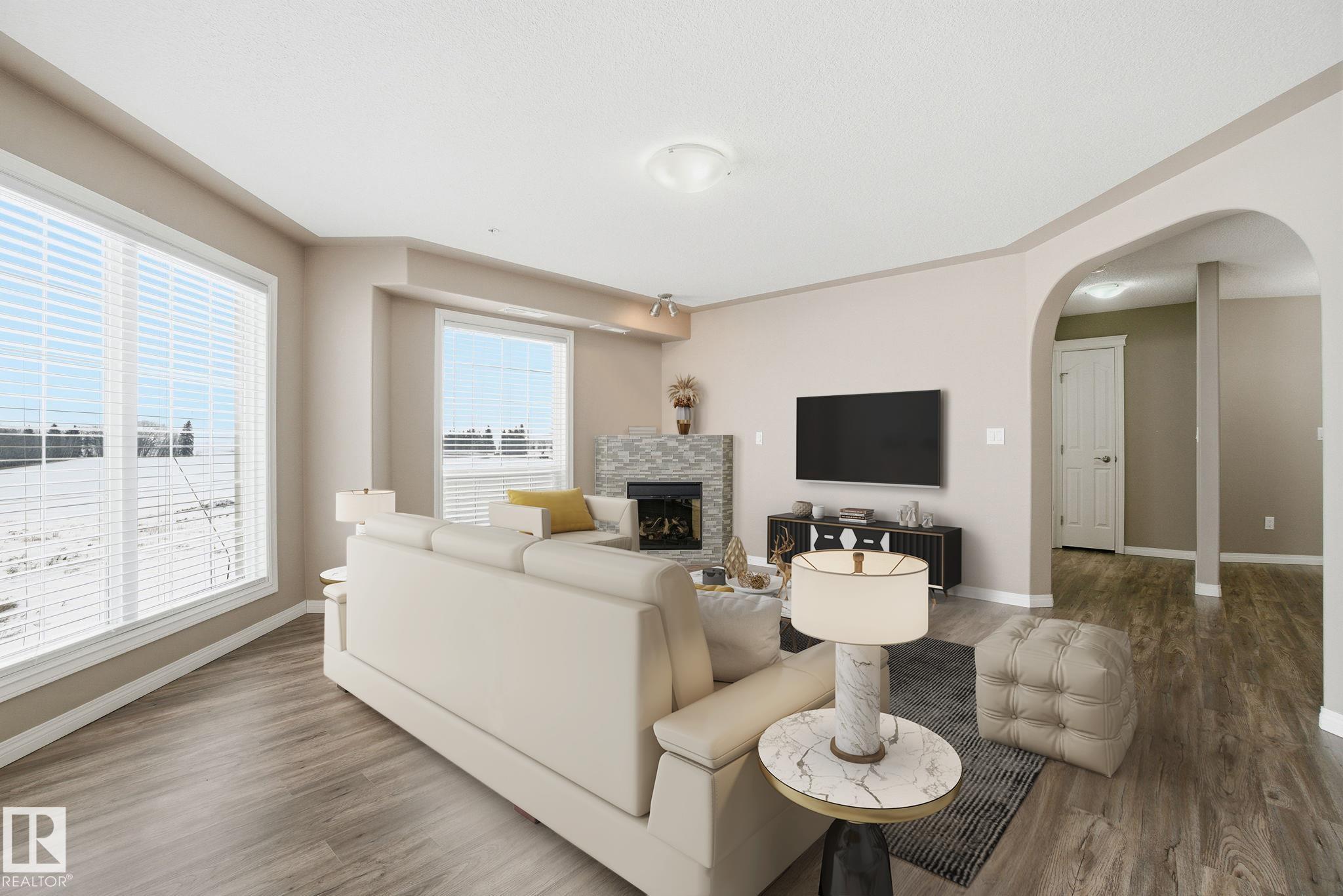 7801 GOLF COURSE Road 320