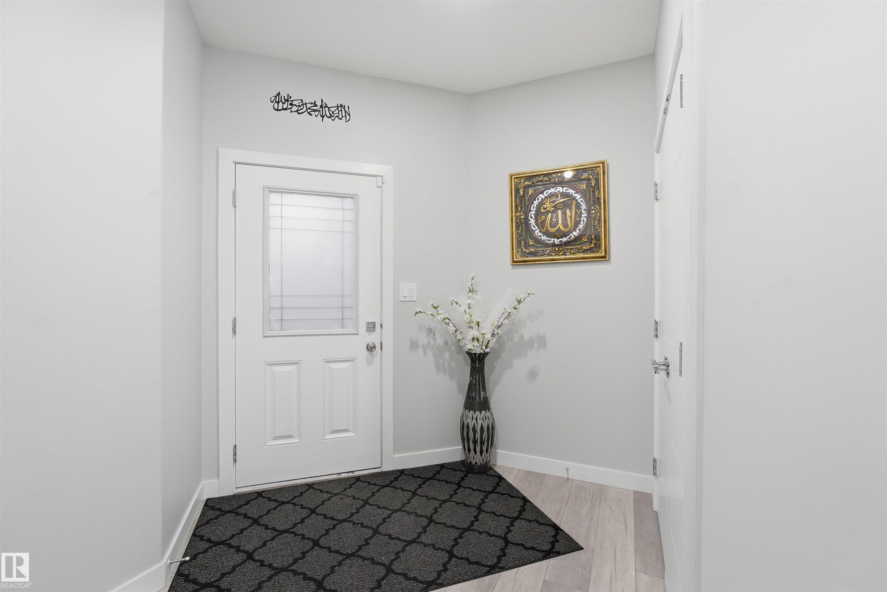 452 Roberts Crescent