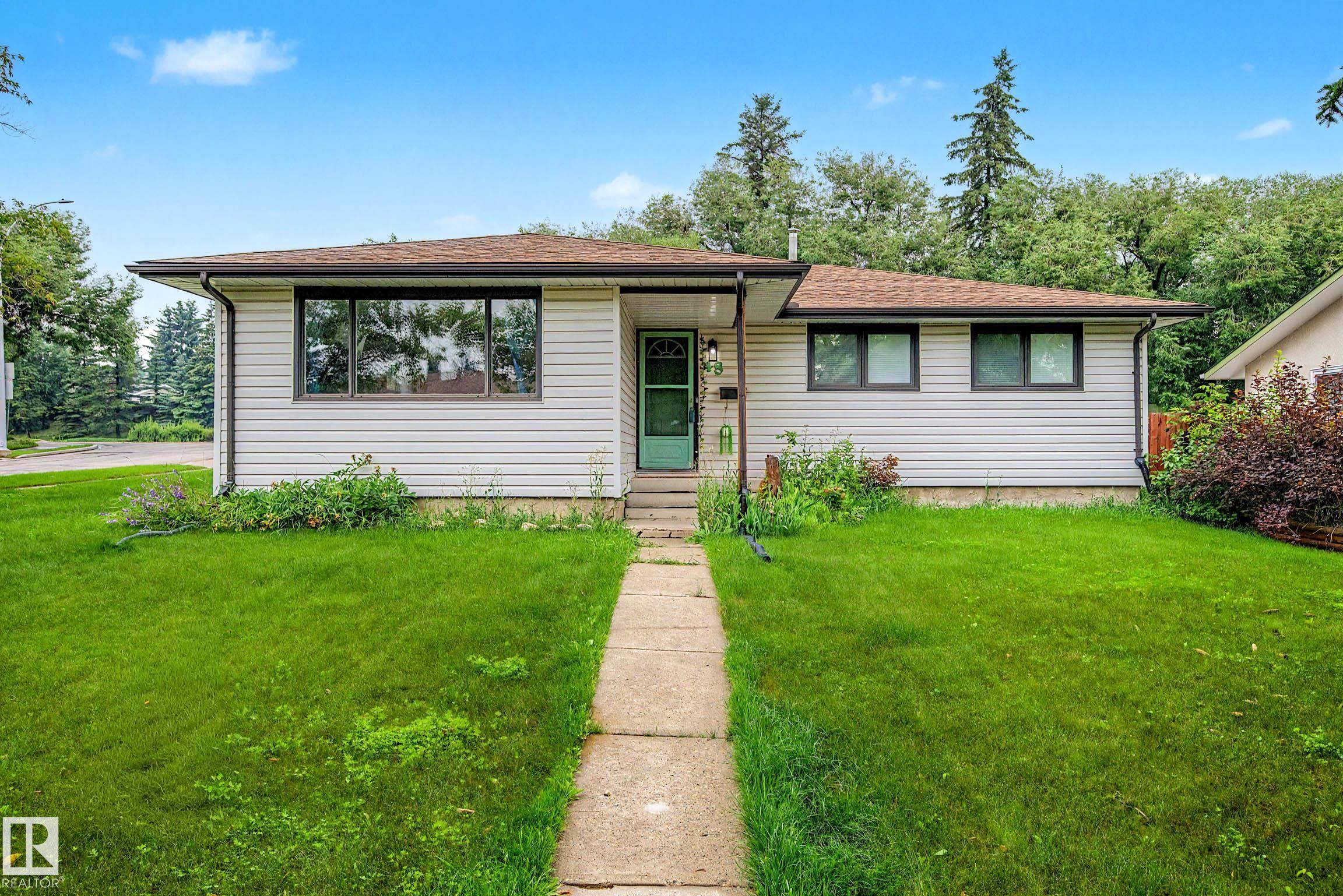 48 Aspen Crescent