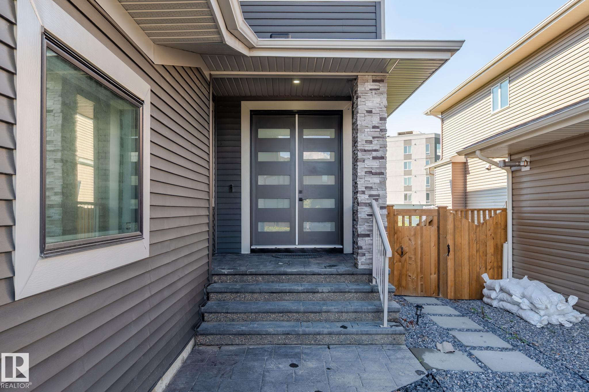 23 Elwyck gate