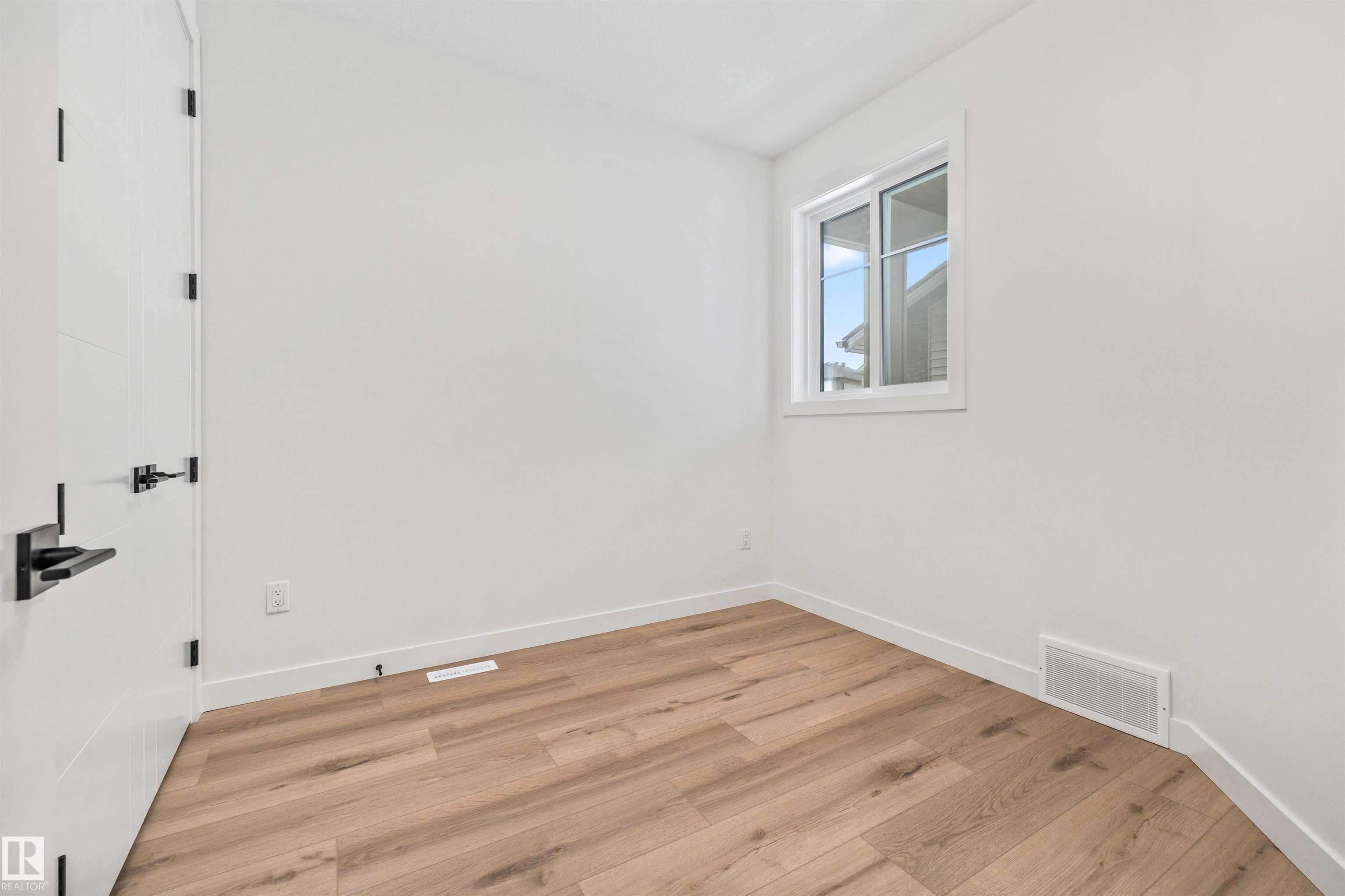 6 ENNS Court